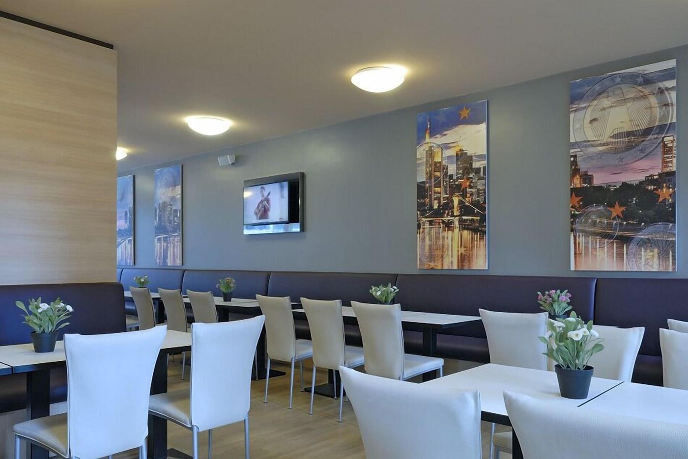 B&B Hotel Frankfurt City-Ost - Germany - Frankfurt am Main - Restaurant - 9