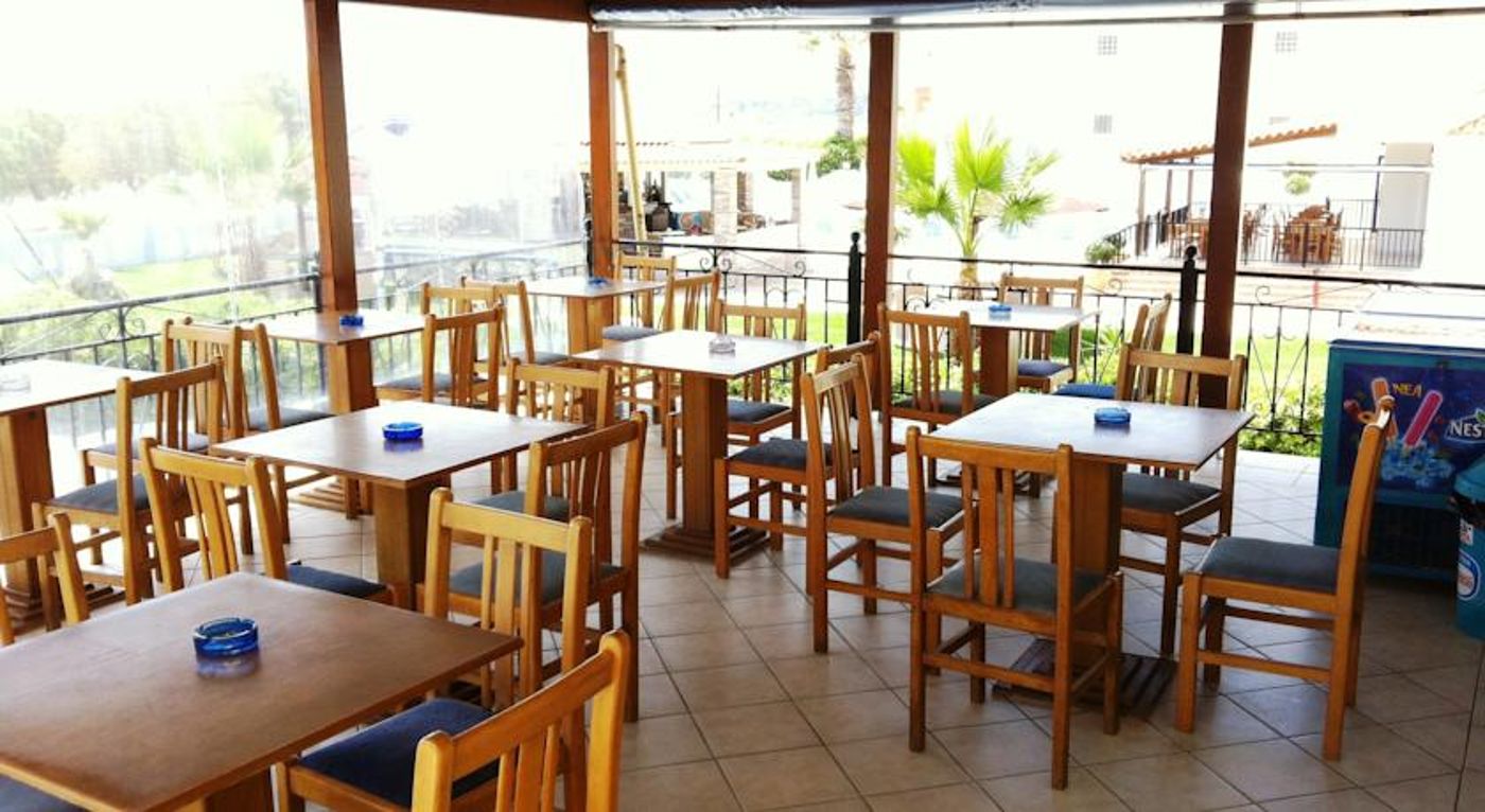 Andreolas Beach Hotel