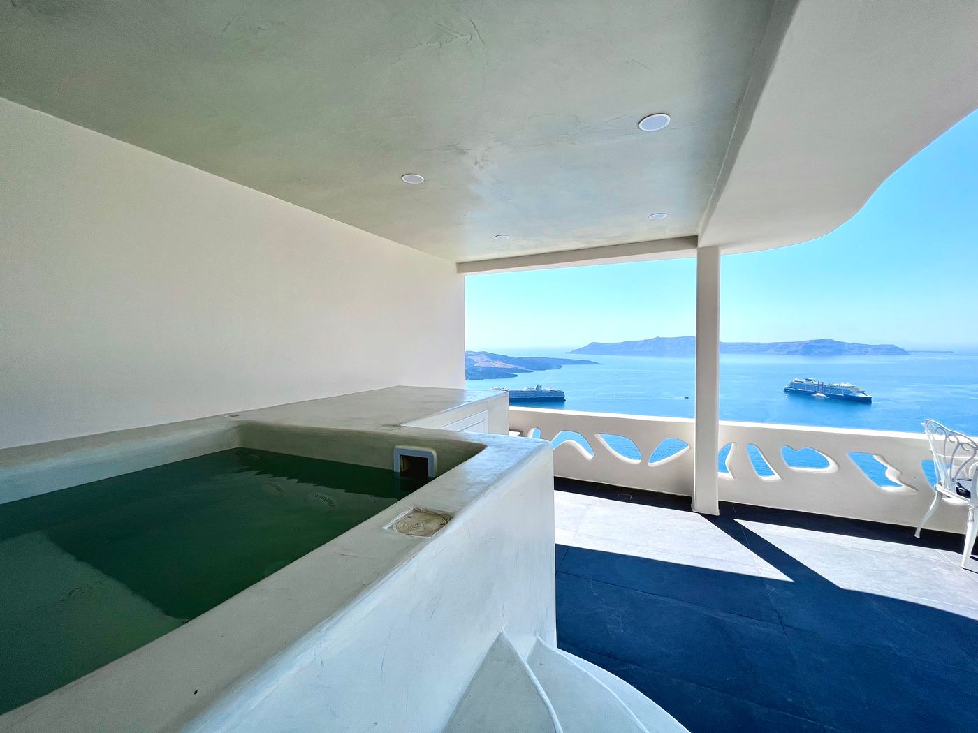 Athina-Repose-Suites-Room-56