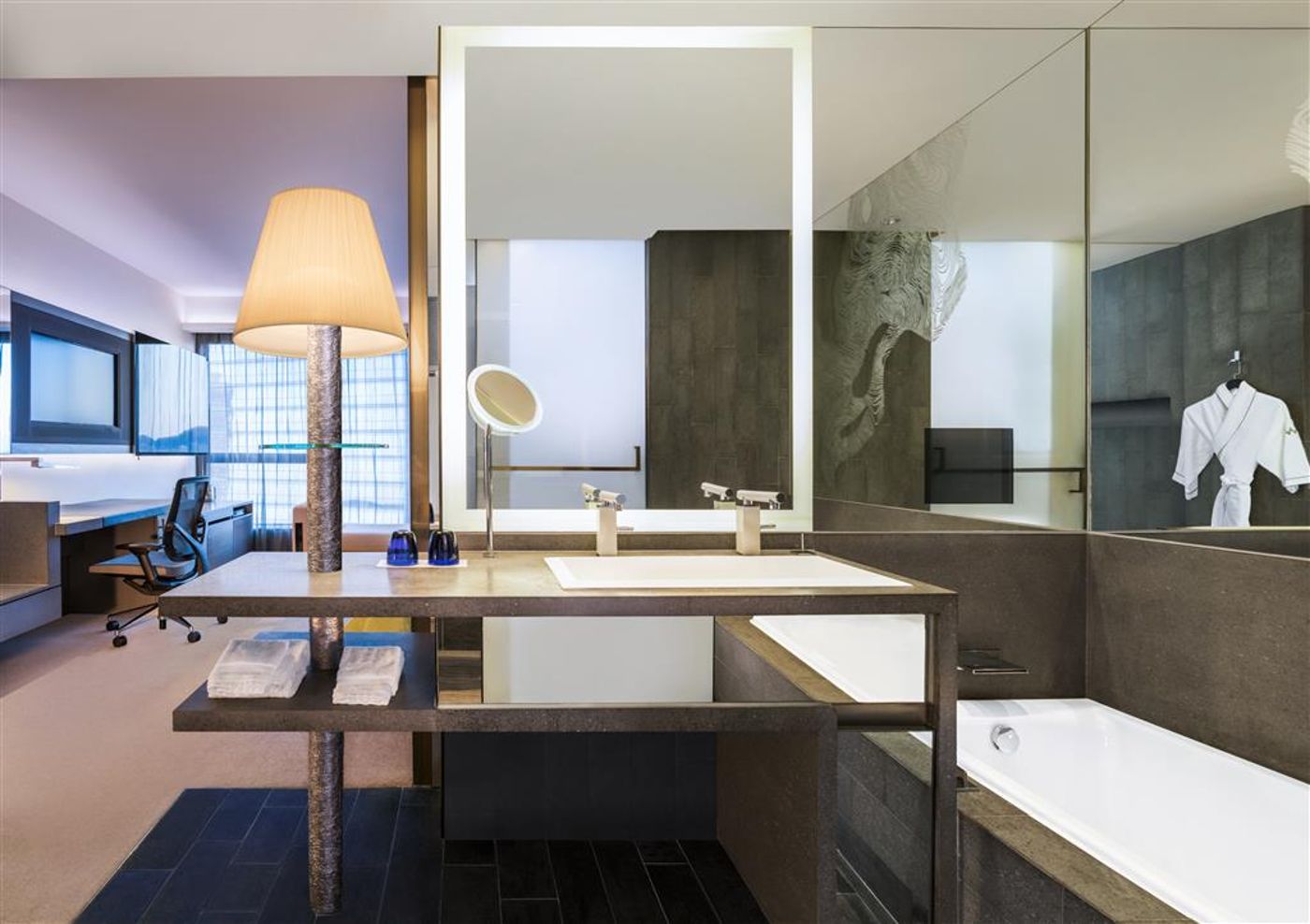 W-Hong-Kong-General-view-46