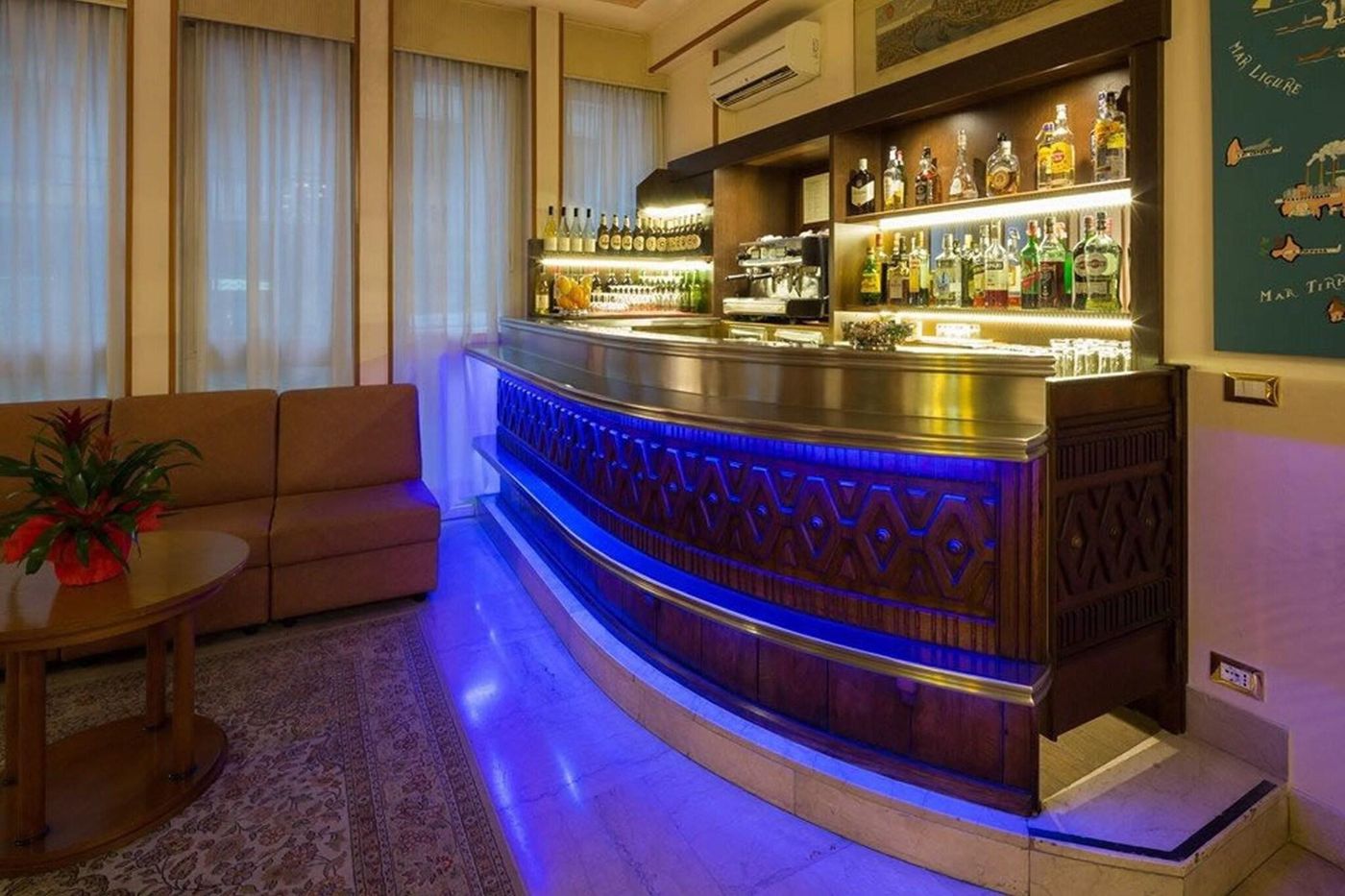 Terminus-E-Plaza-Bar-15