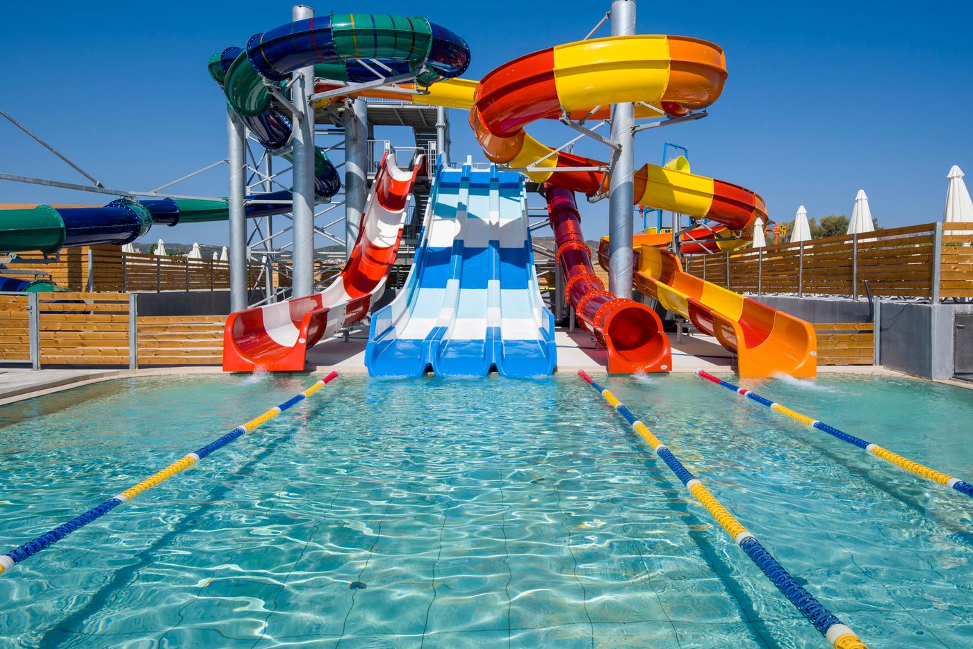 Selini-Suites-Sports-and-Entertainment-12