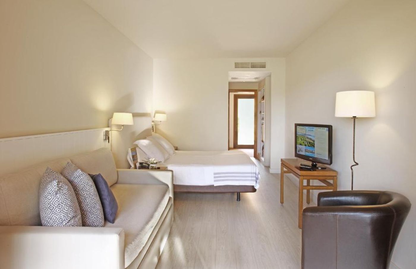 La-Costa-Hotel-Golf---Beach-Resort-Room-44