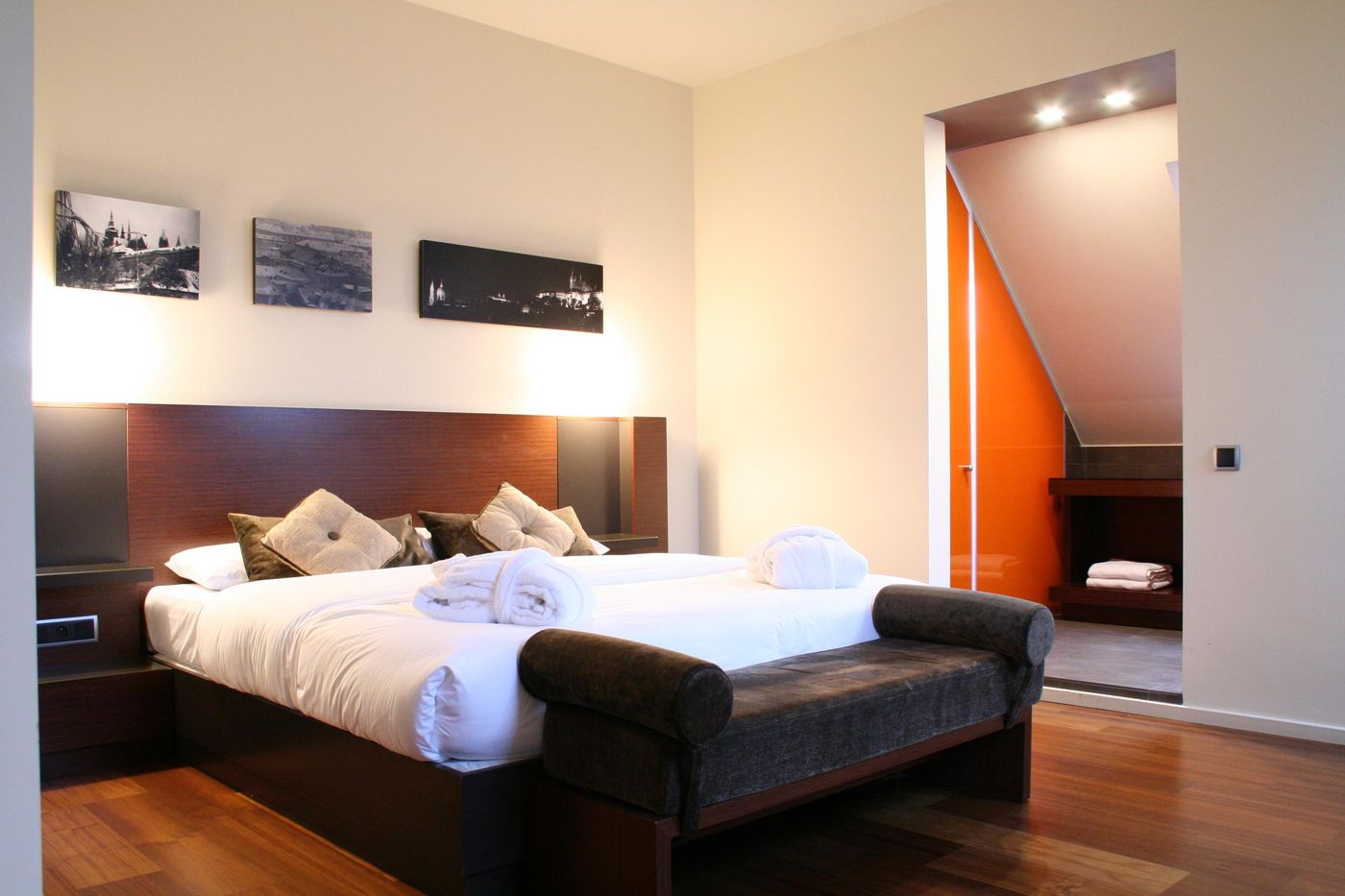 987-Design-Prague-hotel-Room-18