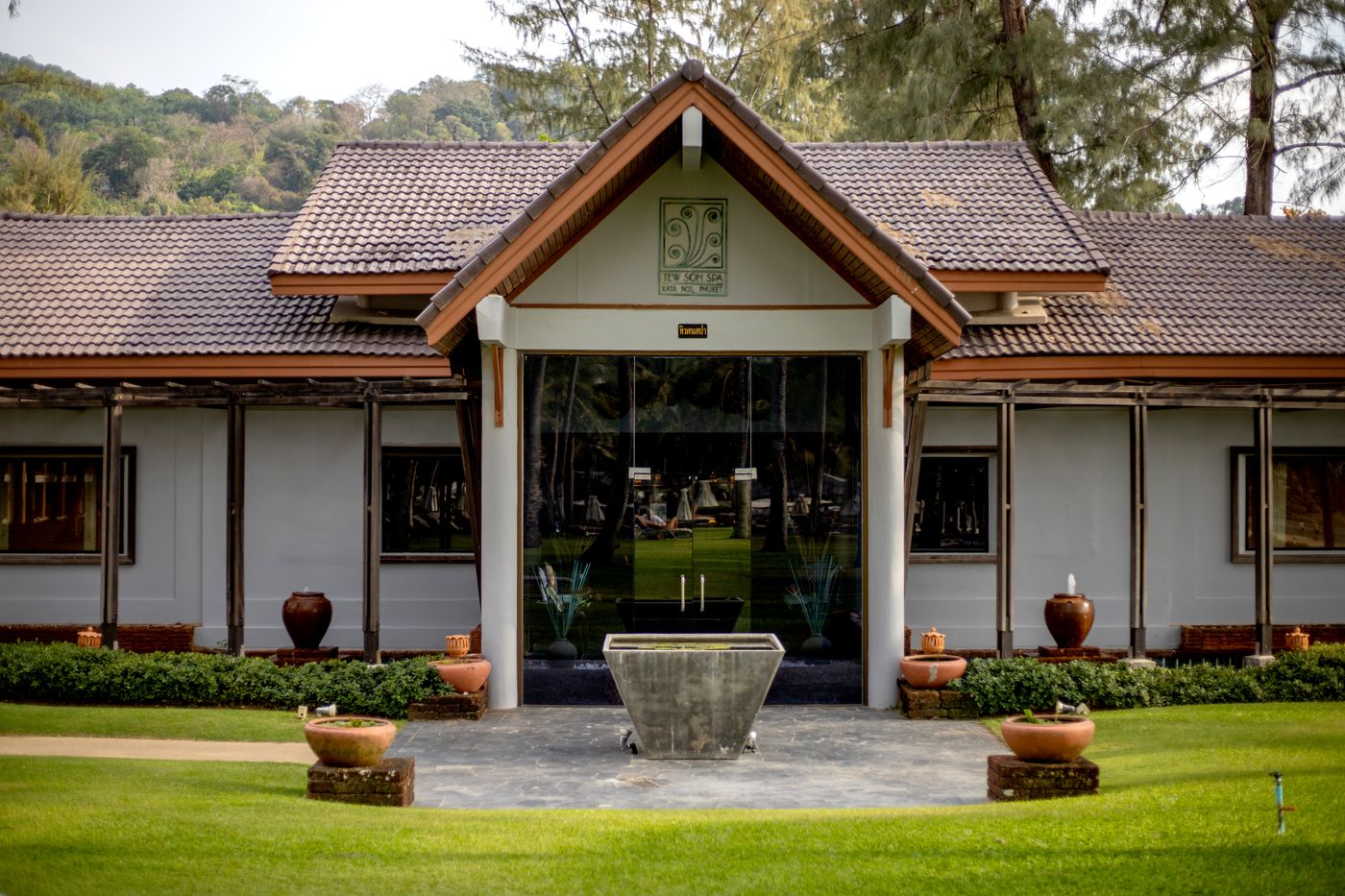 Katathani Phuket Beach Resort