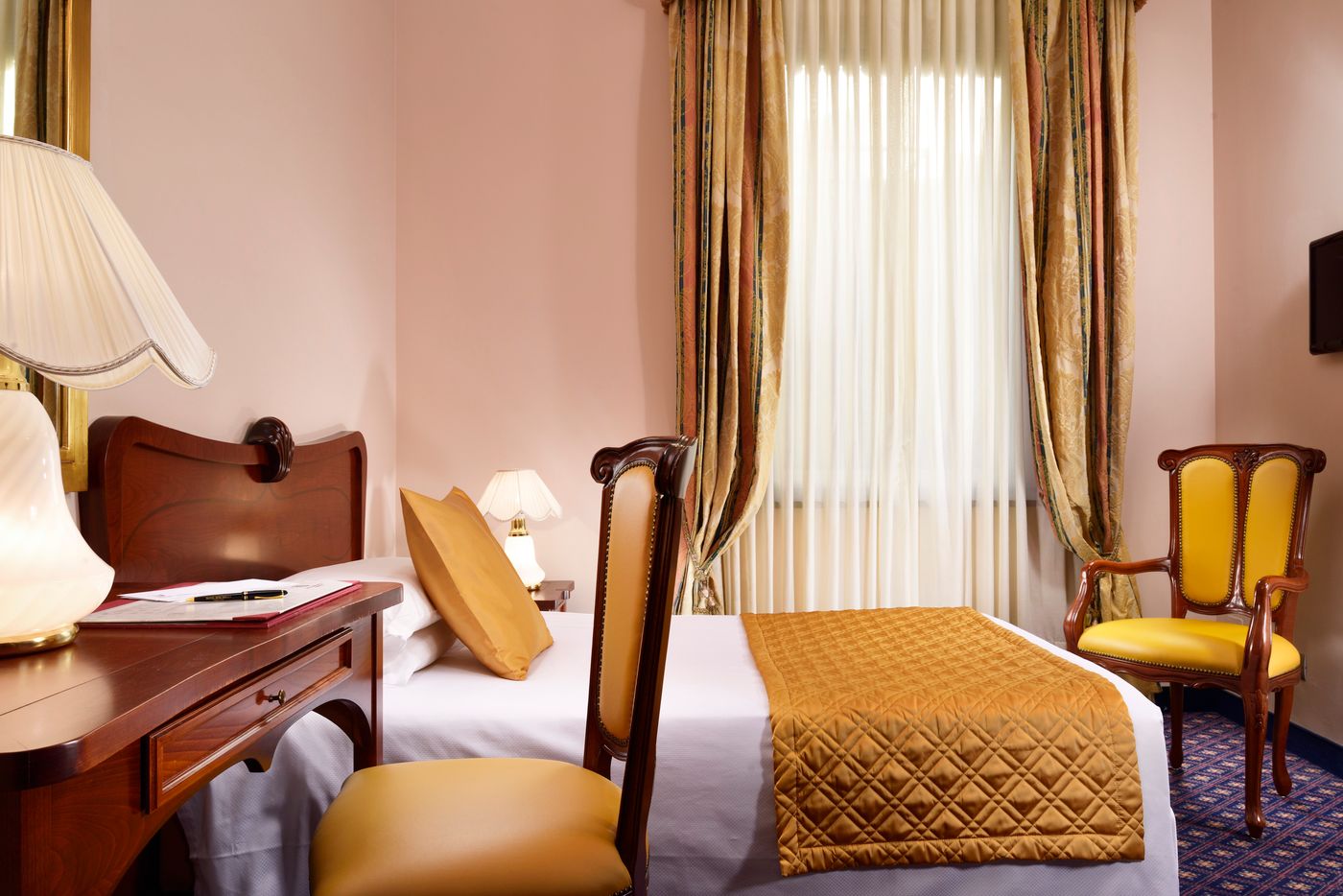 Hotel-Berchielli--Florence-Room-18