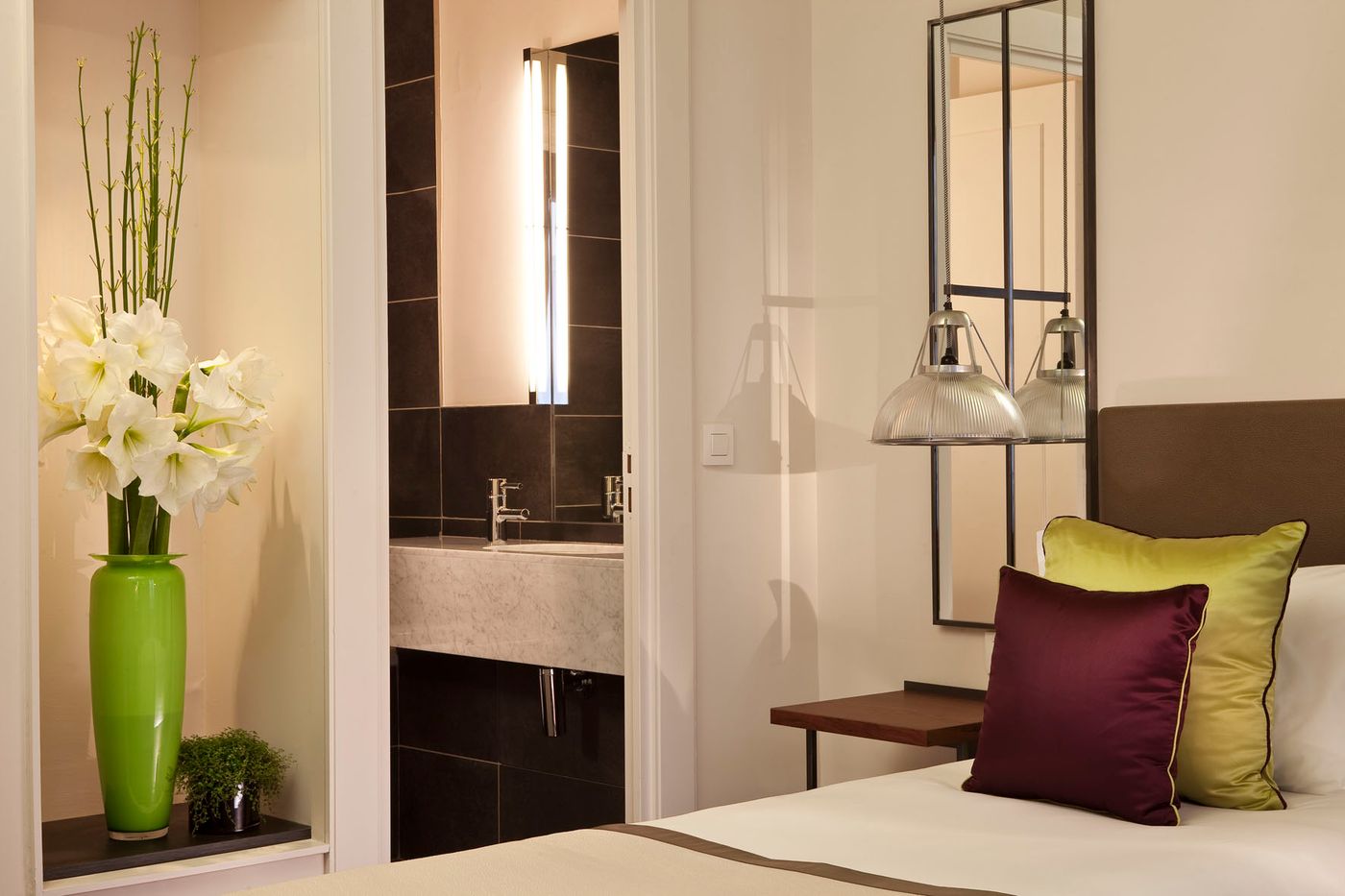 Hotel-Marais-Bastille-Room-24