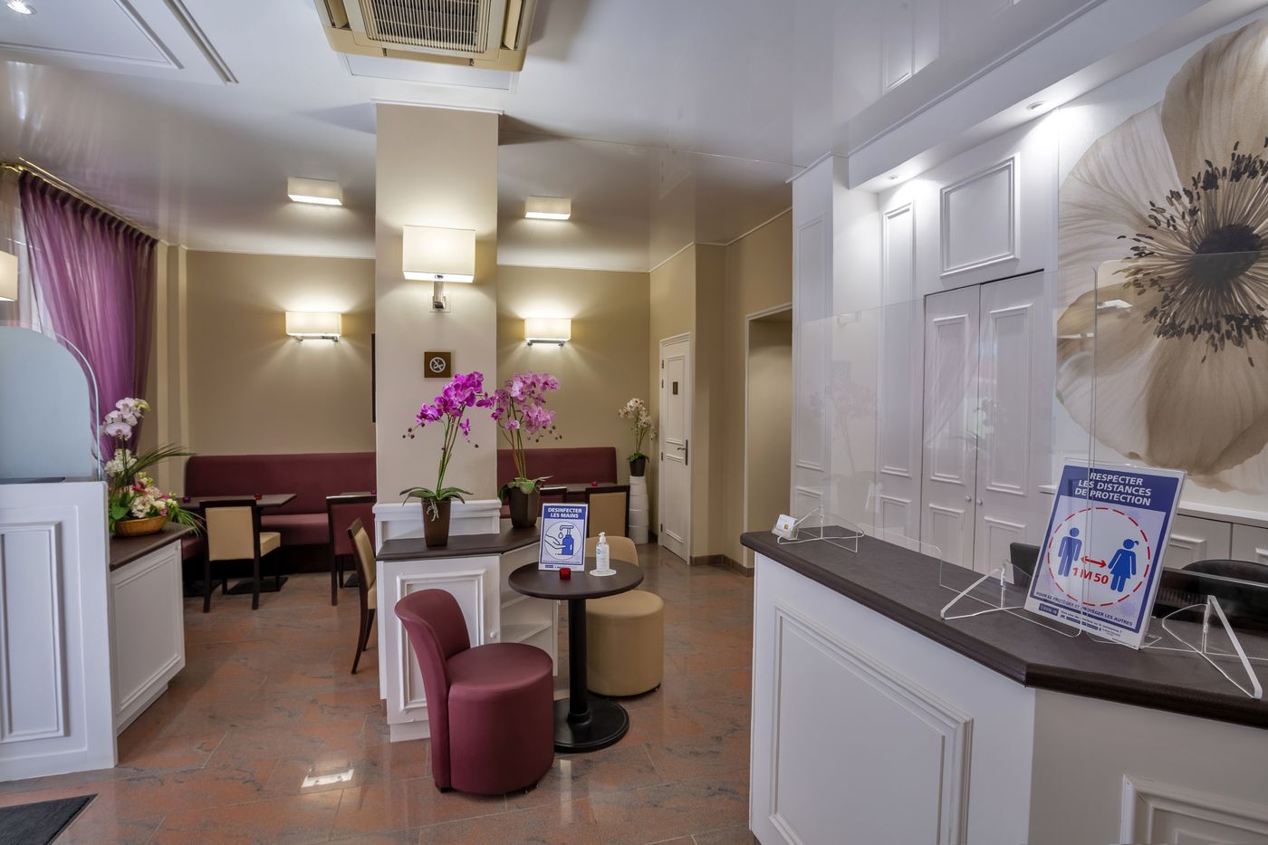 Hotel-Vivaldi-Lobby-1