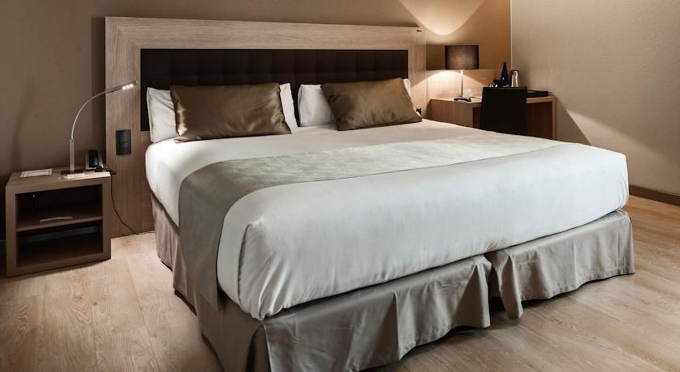 Catalonia-Plaza-Mayor-Room-40