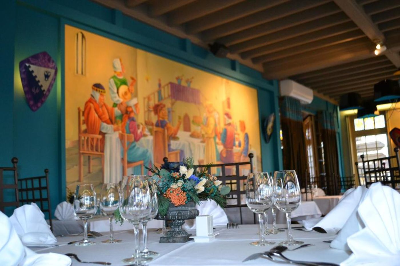 Logis Hotel Medievale - France - CIVRIEUX D'AZERGUES - Restaurant - 1