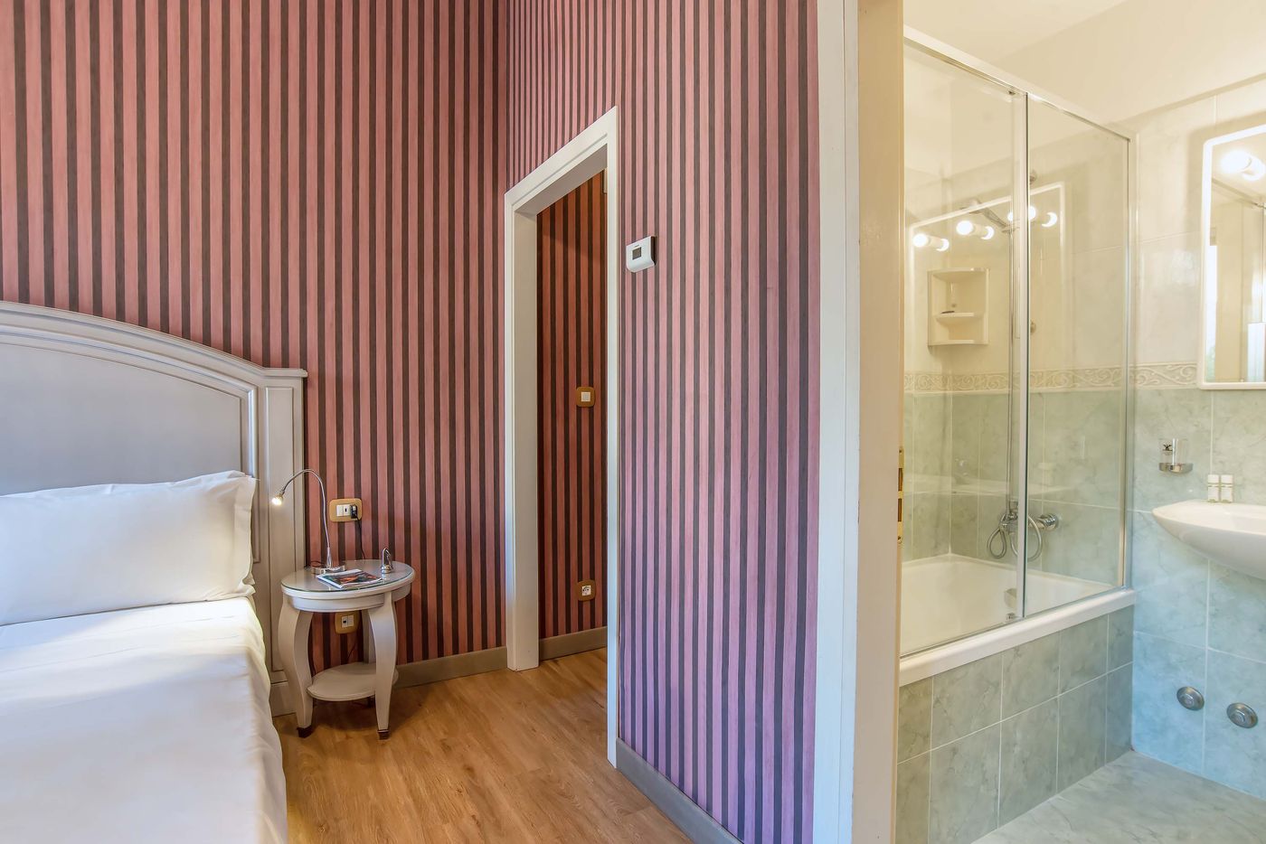 La-Fenice-et-des-Artistes-Room-58