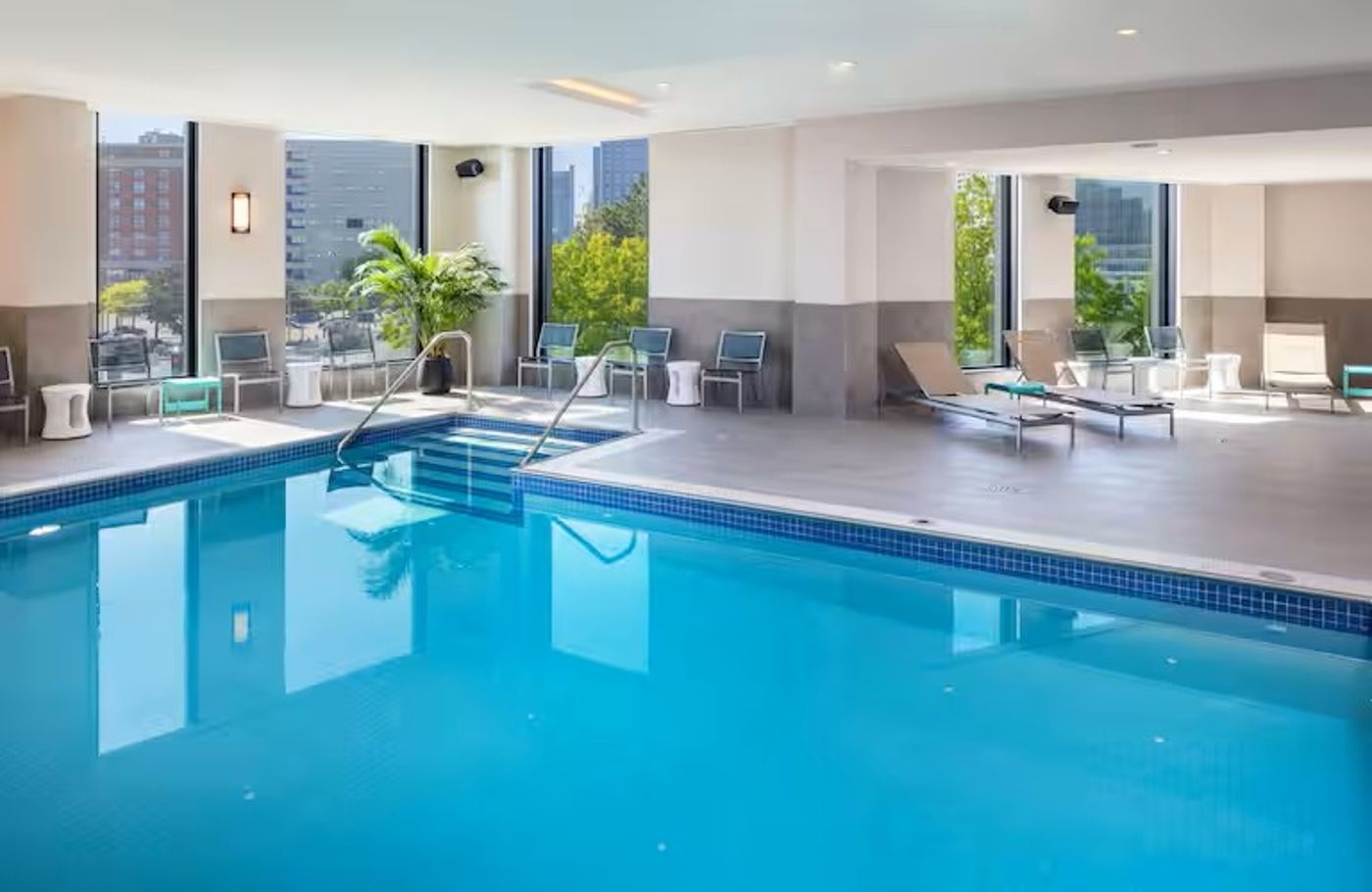 Hampton Inn Boston Seaport District