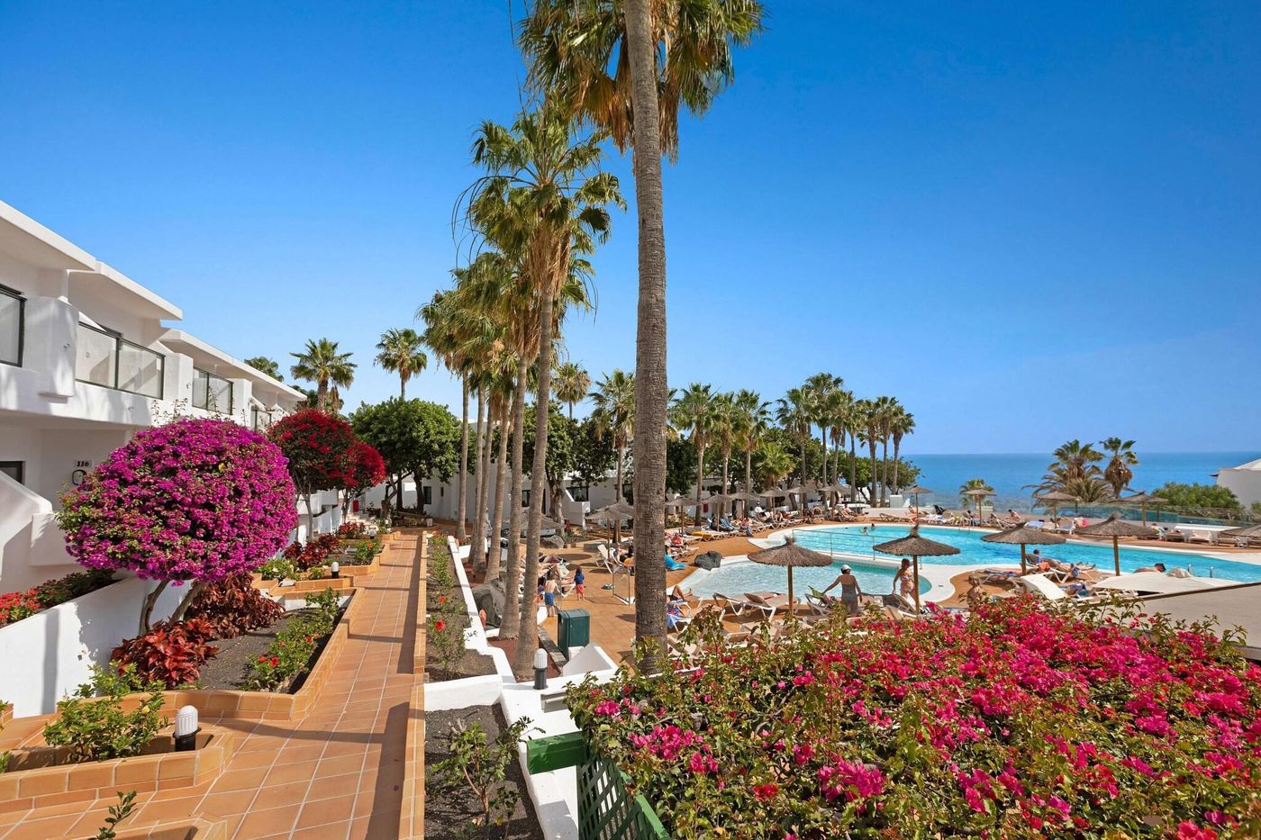 THB-Flora-Terrace-14