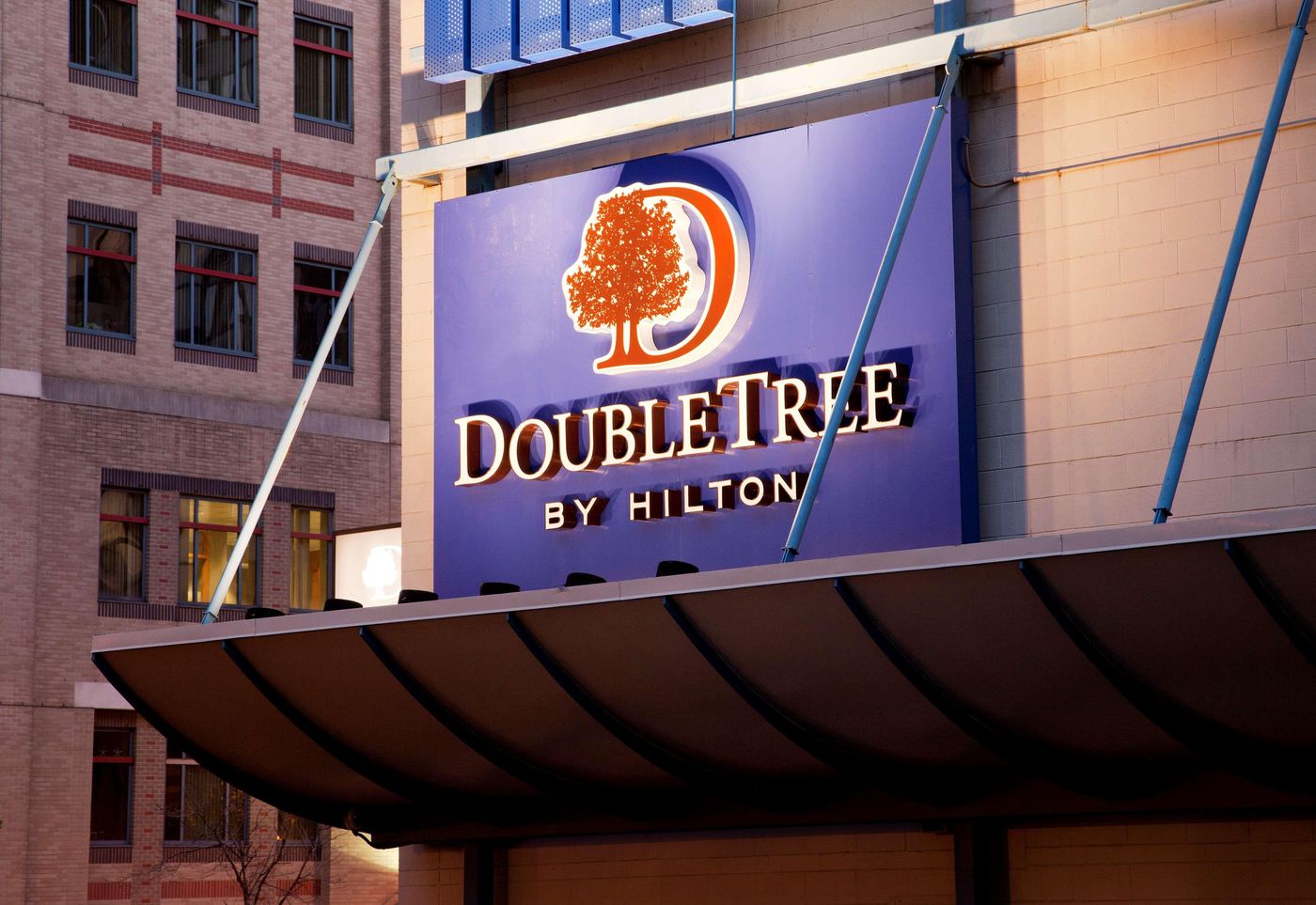 Doubletree-by-Hilton-Boston-Downtown-General-view-7
