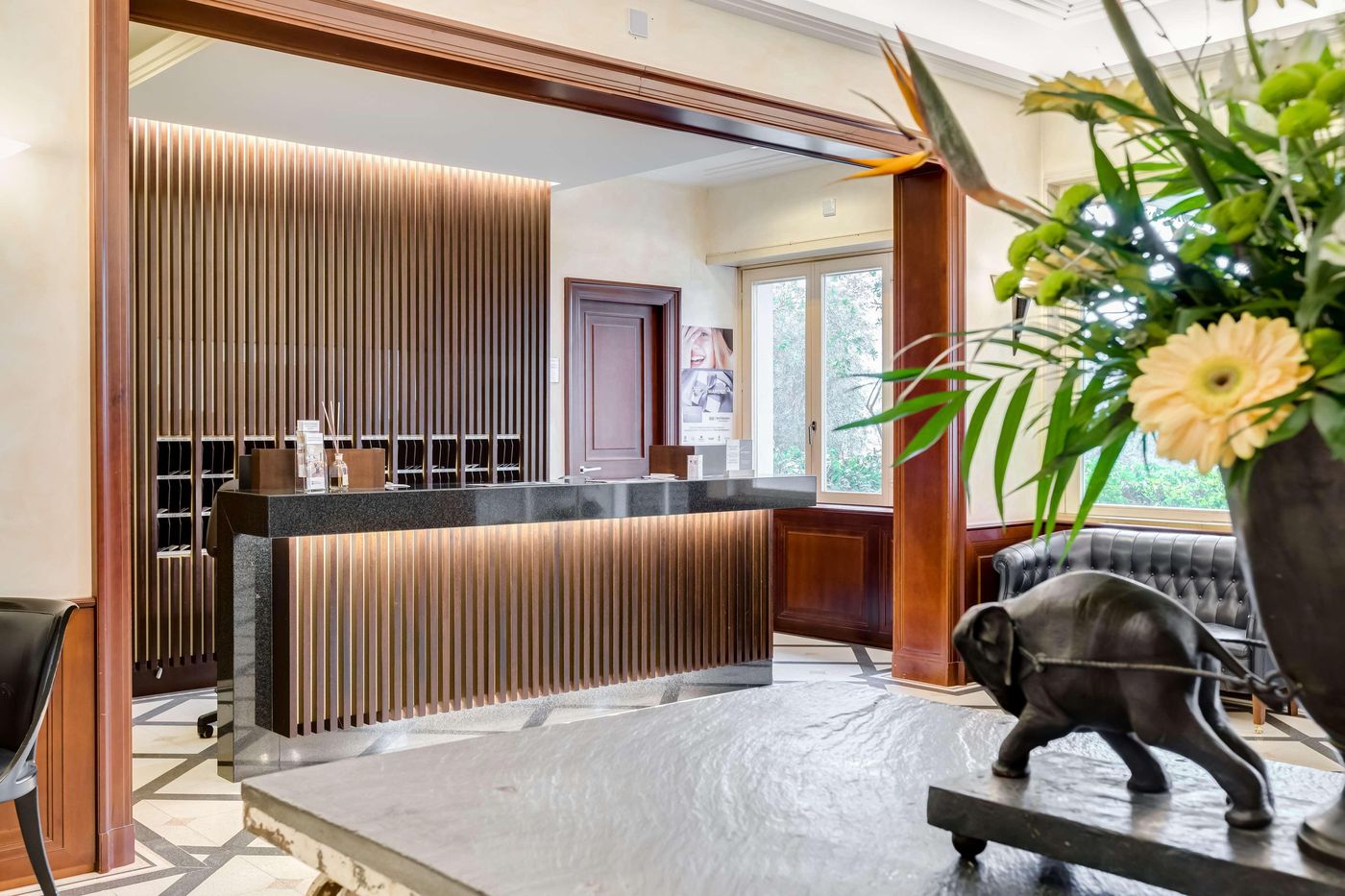 Best-Western-Villa-Maria-Hotel-Lobby-7