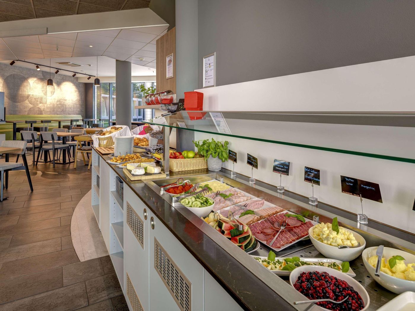 Novotel-Suites-Muenchen-Parkstadt-Schwabing-General-view-40