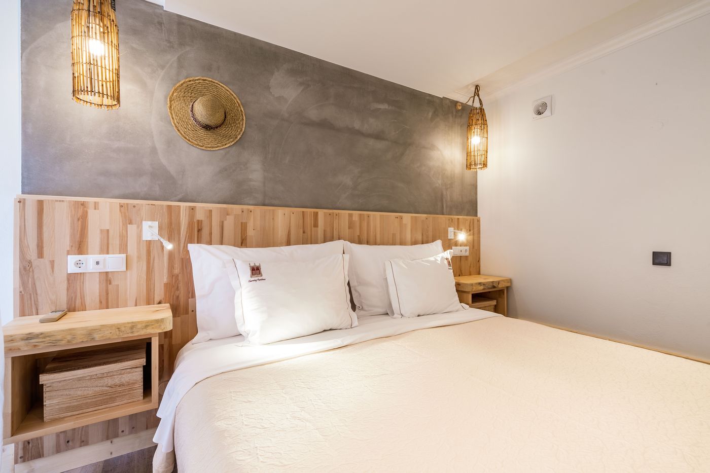 Vilas-Dinis---Adults-Only-Room-24