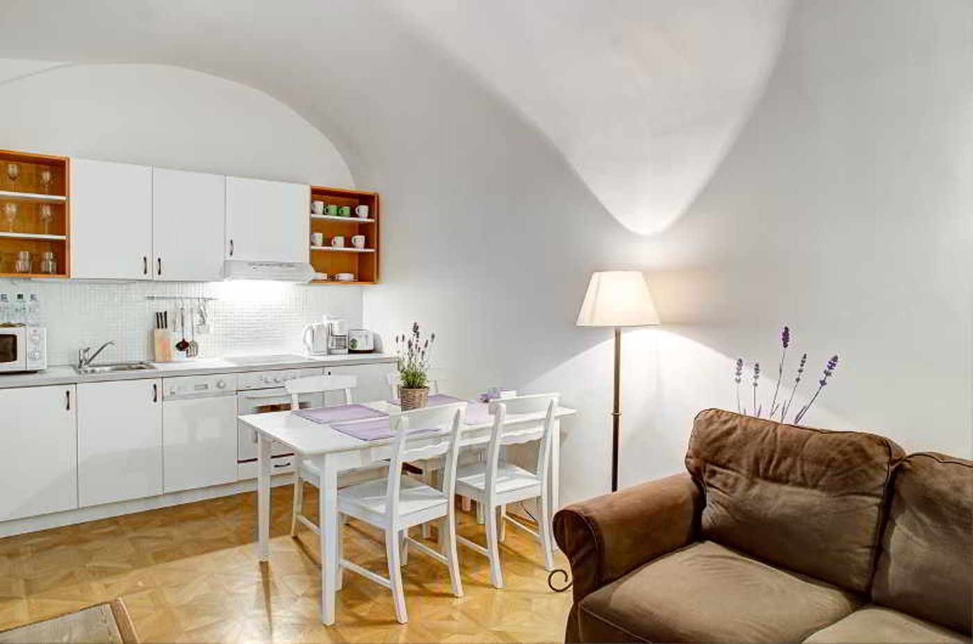 Six Continents-Czech Republic-PRAGUE-Room-5