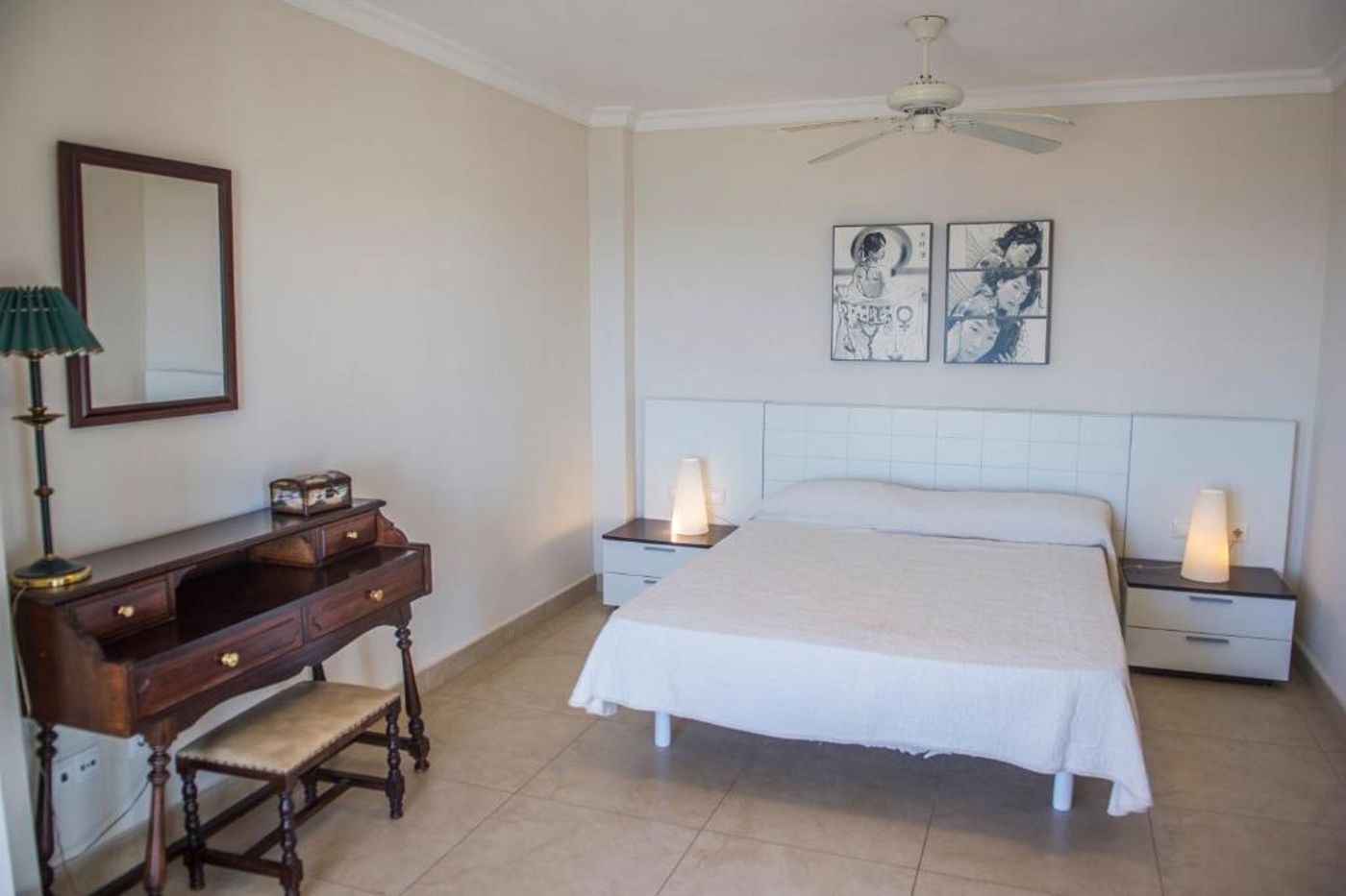 Hamilton-Court-Room-23