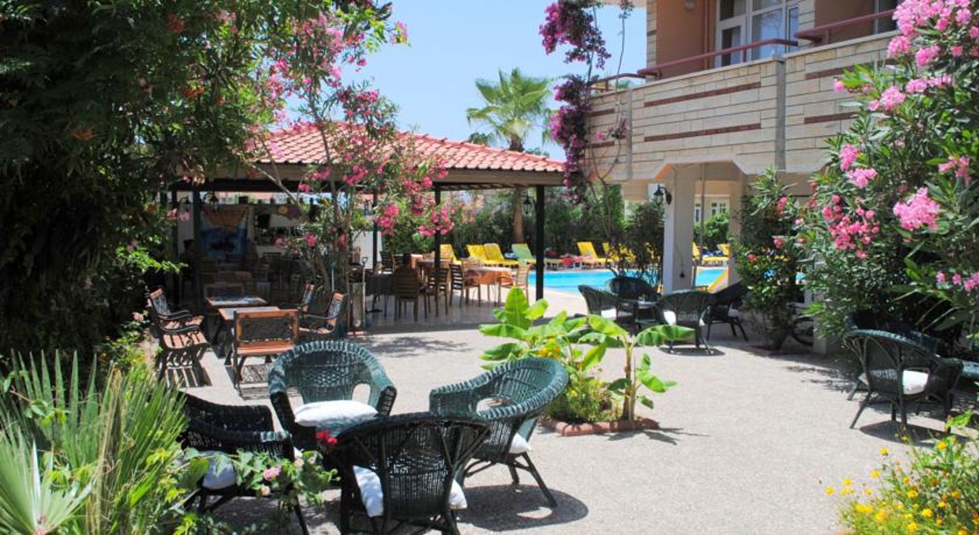 Beyaz Saray Hotel