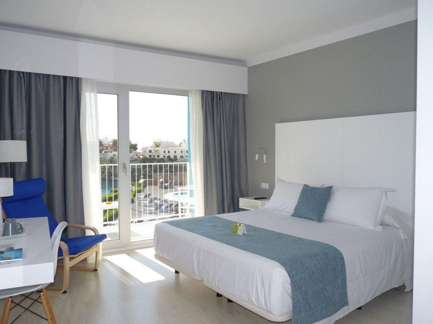 Artiem Carlos III - Adults Only