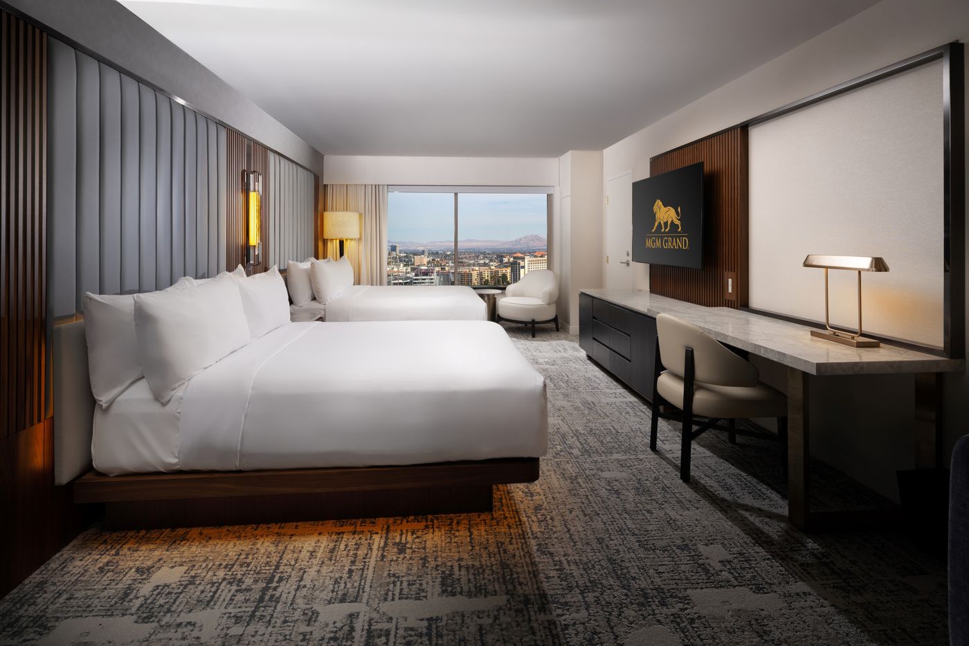 MGM-Grand-Hotel---Casino-Room-47