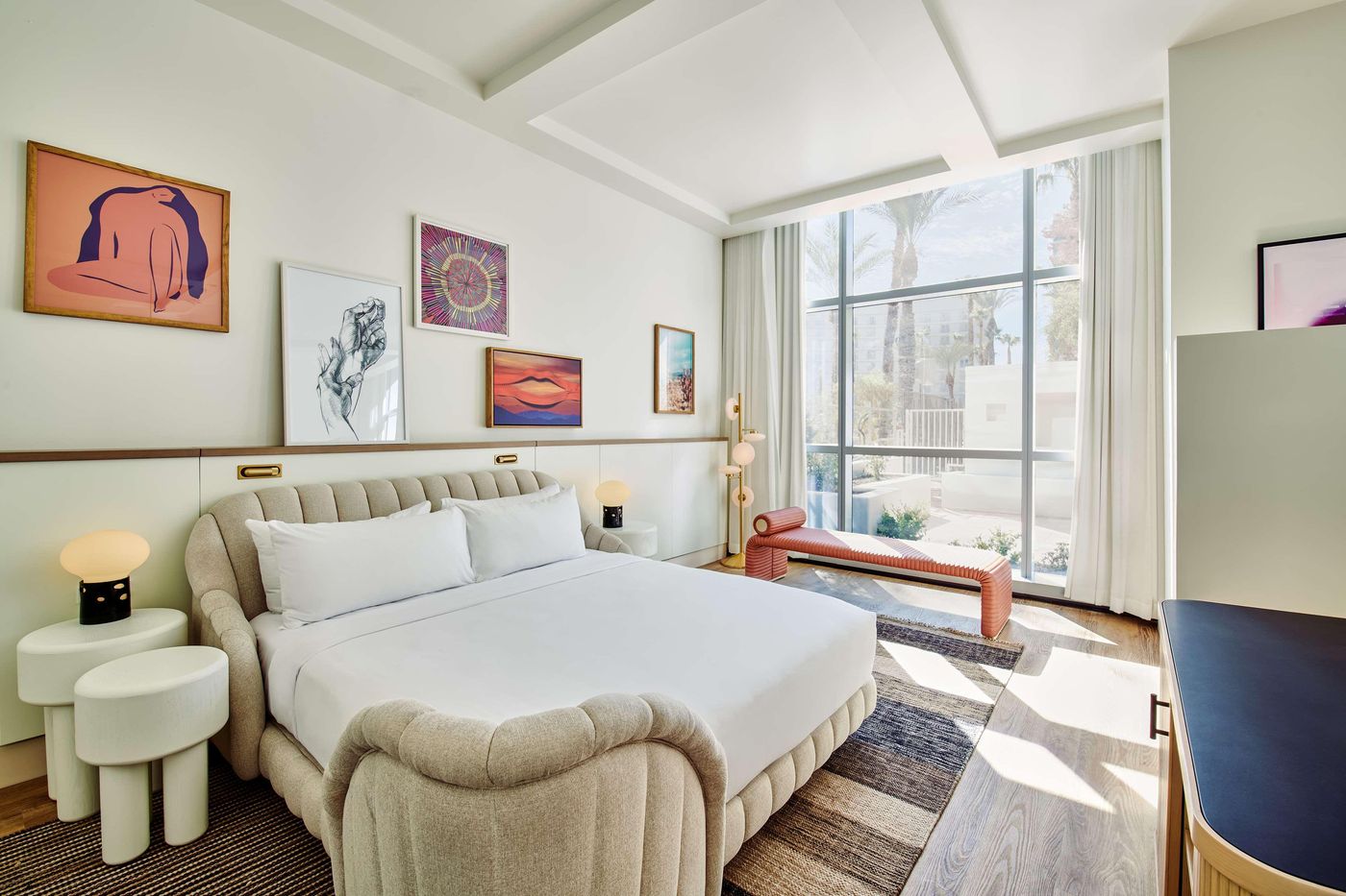 Virgin-Hotels-Las-Vegas-Curio-Collection-by-Hilton-Room-10