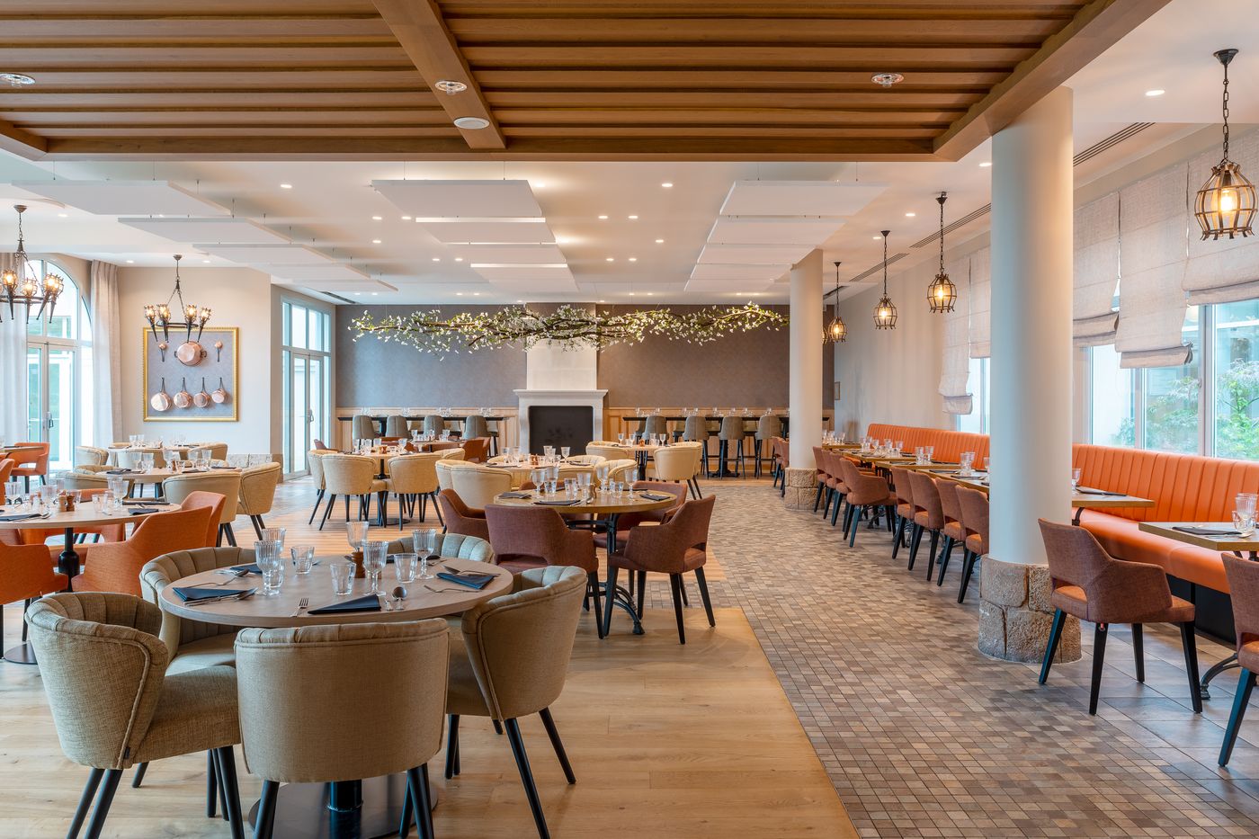 Dream-Castle-Paris-Restaurant-30