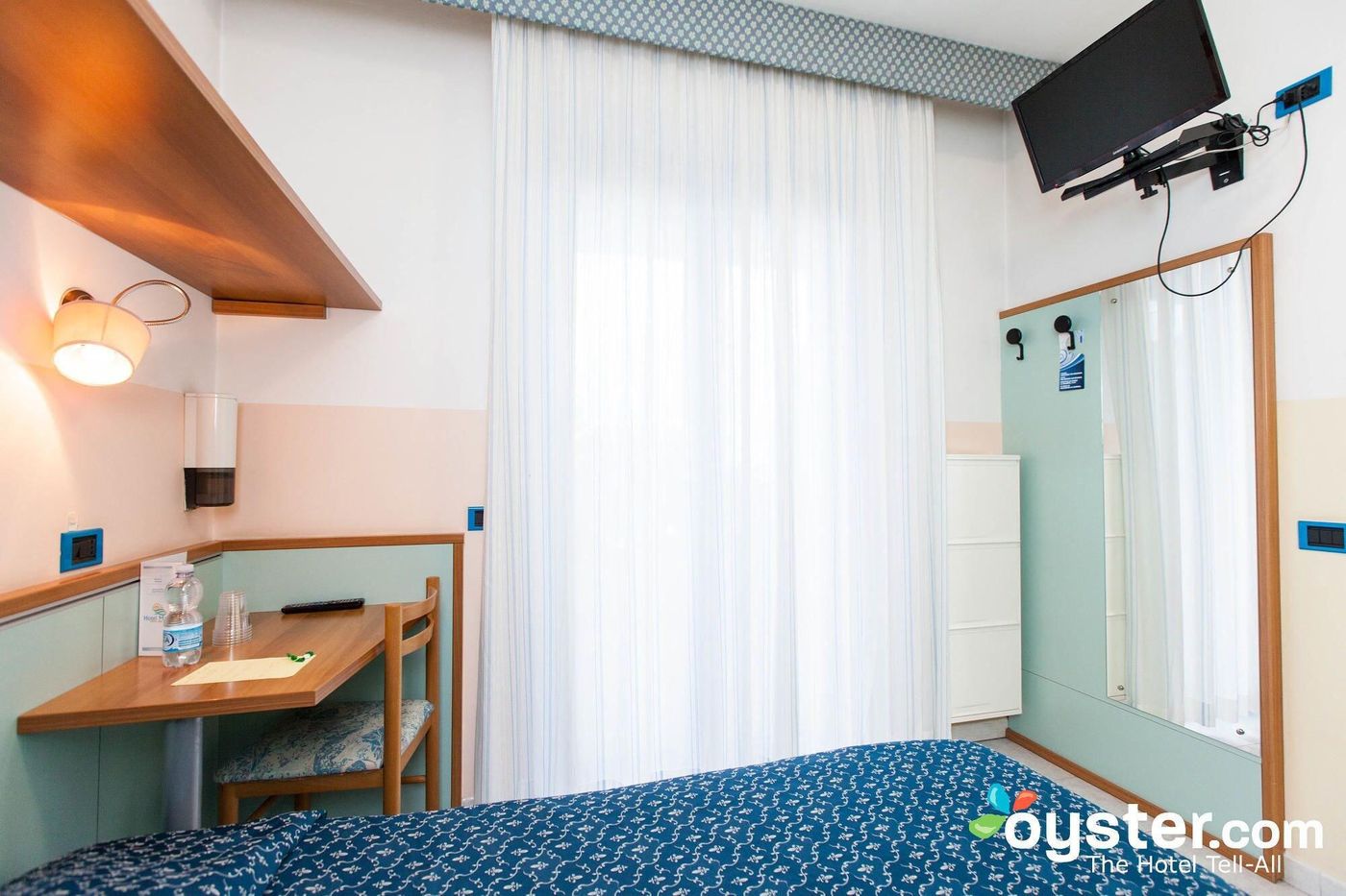 Hotel-Marina-Room-17