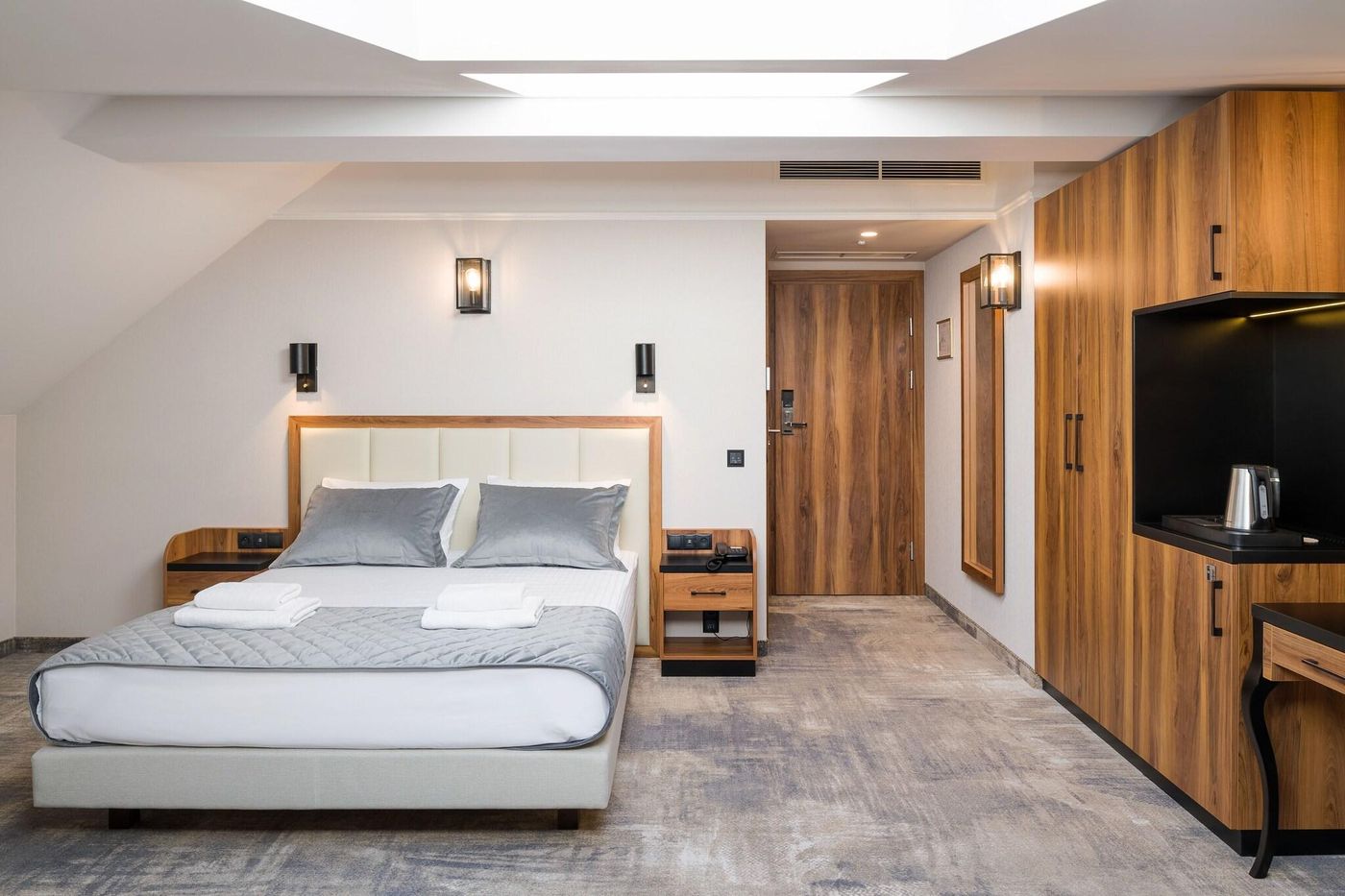 Sky-Hotel-Krakow-Room-26