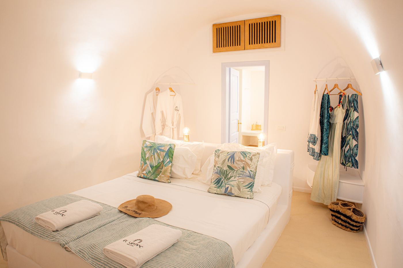 El Verano Collection Santorini-Greece-Imerovigli-Room-10