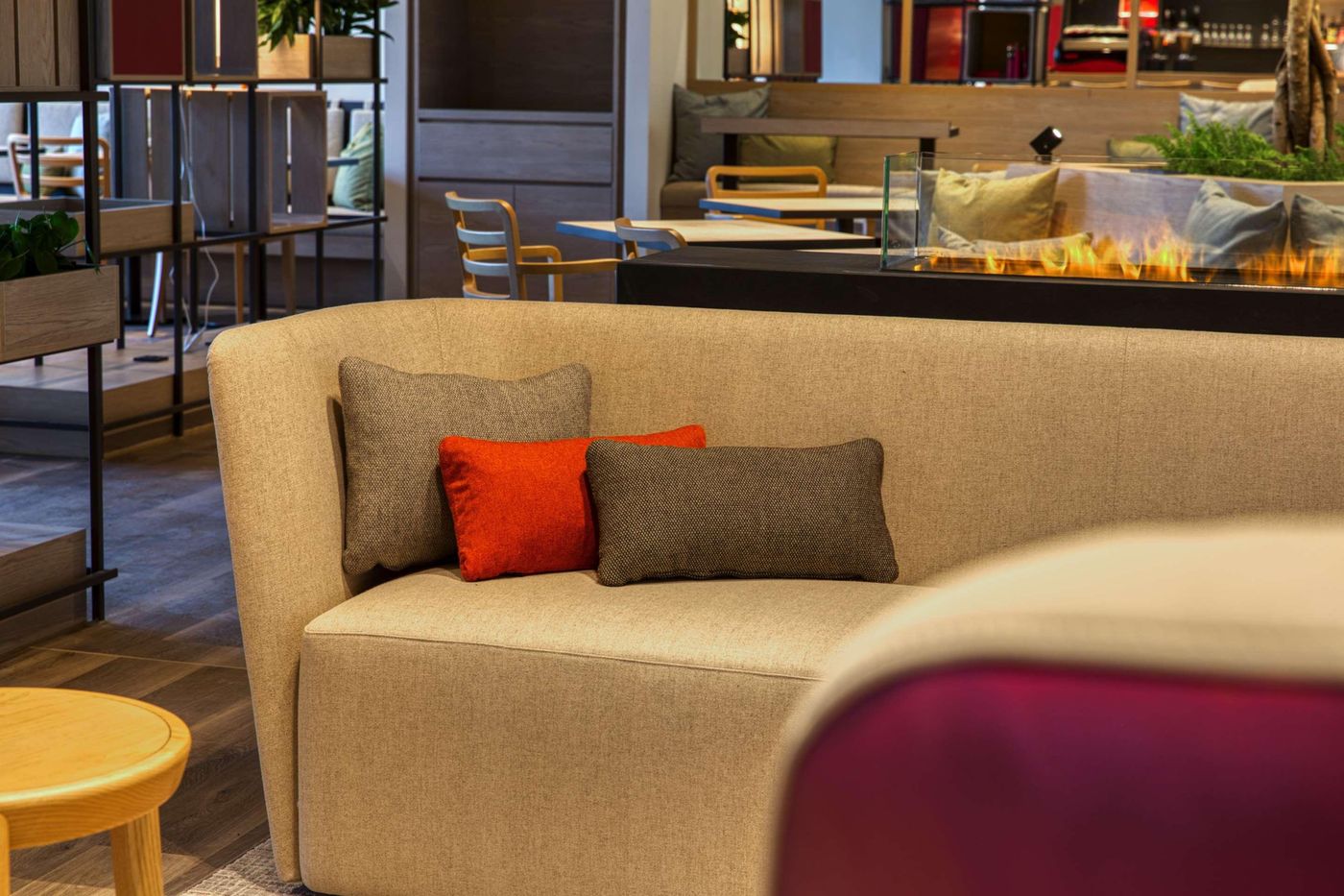 IntercityHotel-Berlin-Airport-BER-Terminal-1-2-Lobby-16