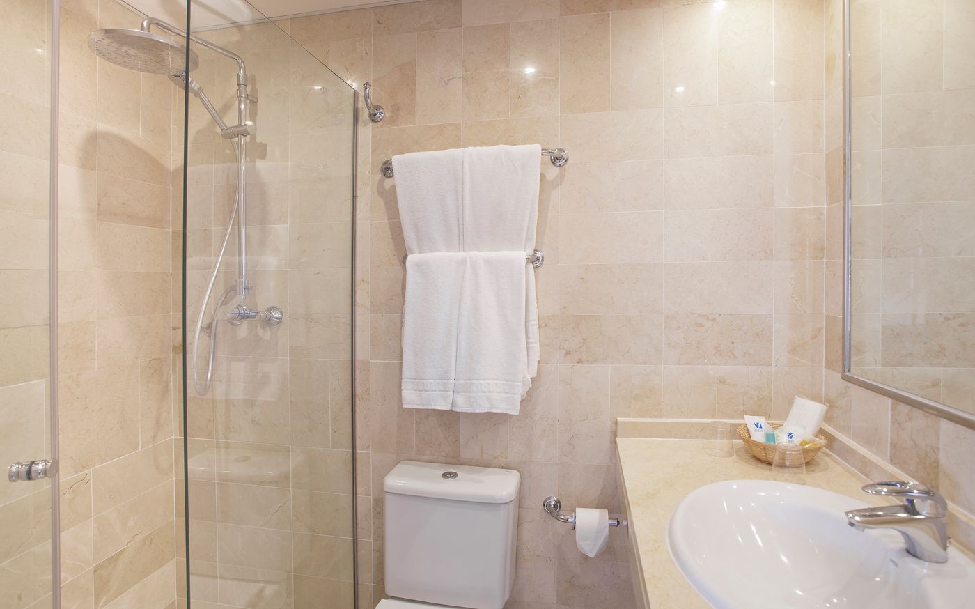 Sunset-Beach-Club-Room-34