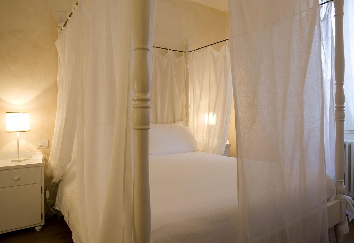 Villa-Cassia-Di-Baccano-Room-21