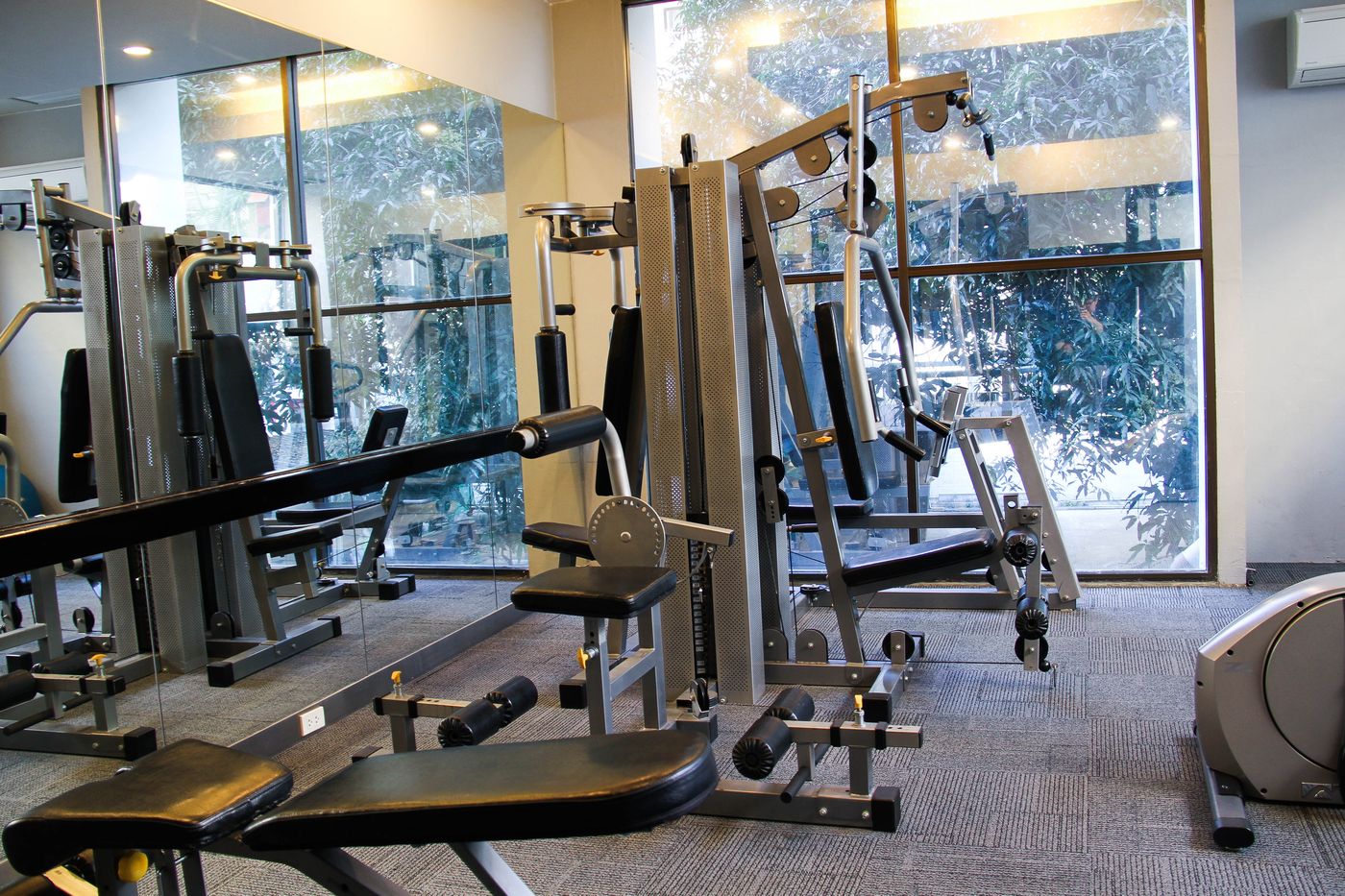 Furama-Xclusive-Sukhumvit-Bangkok-Sports-and-Entertainment-12