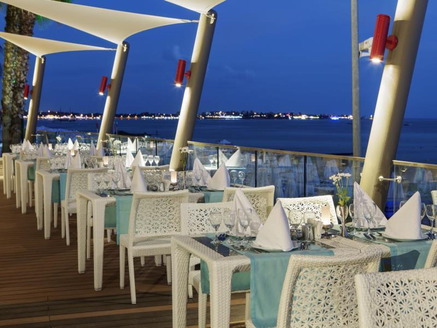 The-Sense-De-Luxe-Hotel-General-view-15