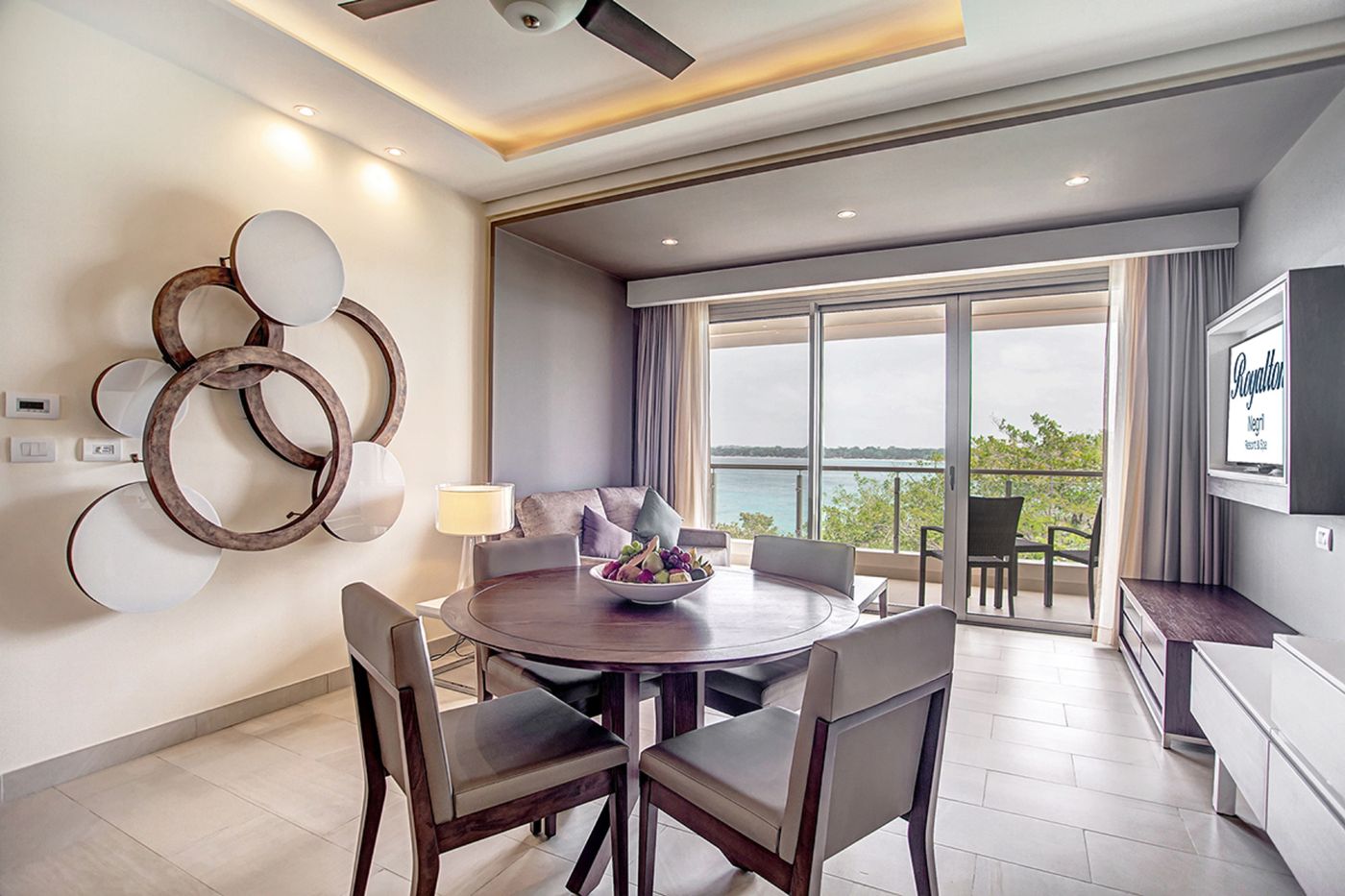 Royalton-Negril-Resort---Spa-All-Inclusive-Room-39