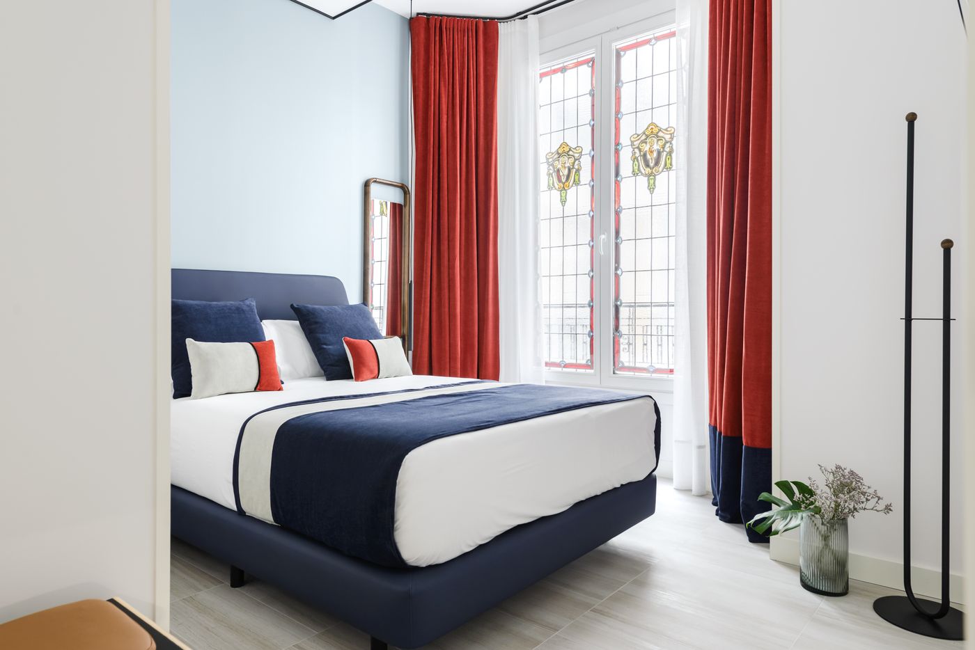 Smartrental-Collection-Gran-Via-Centric-II-Room-65