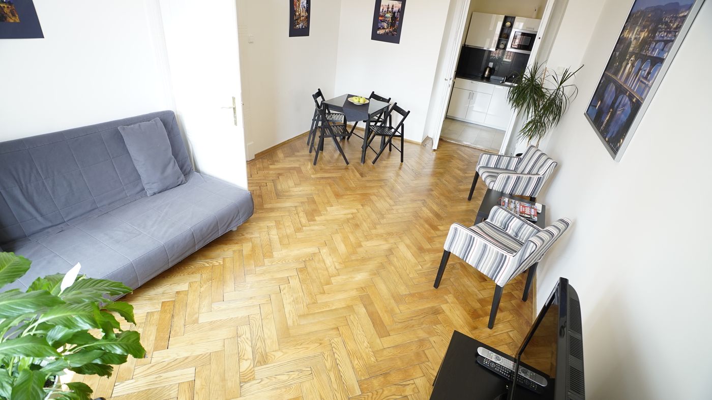 Royal-Road-Residence-Room-69