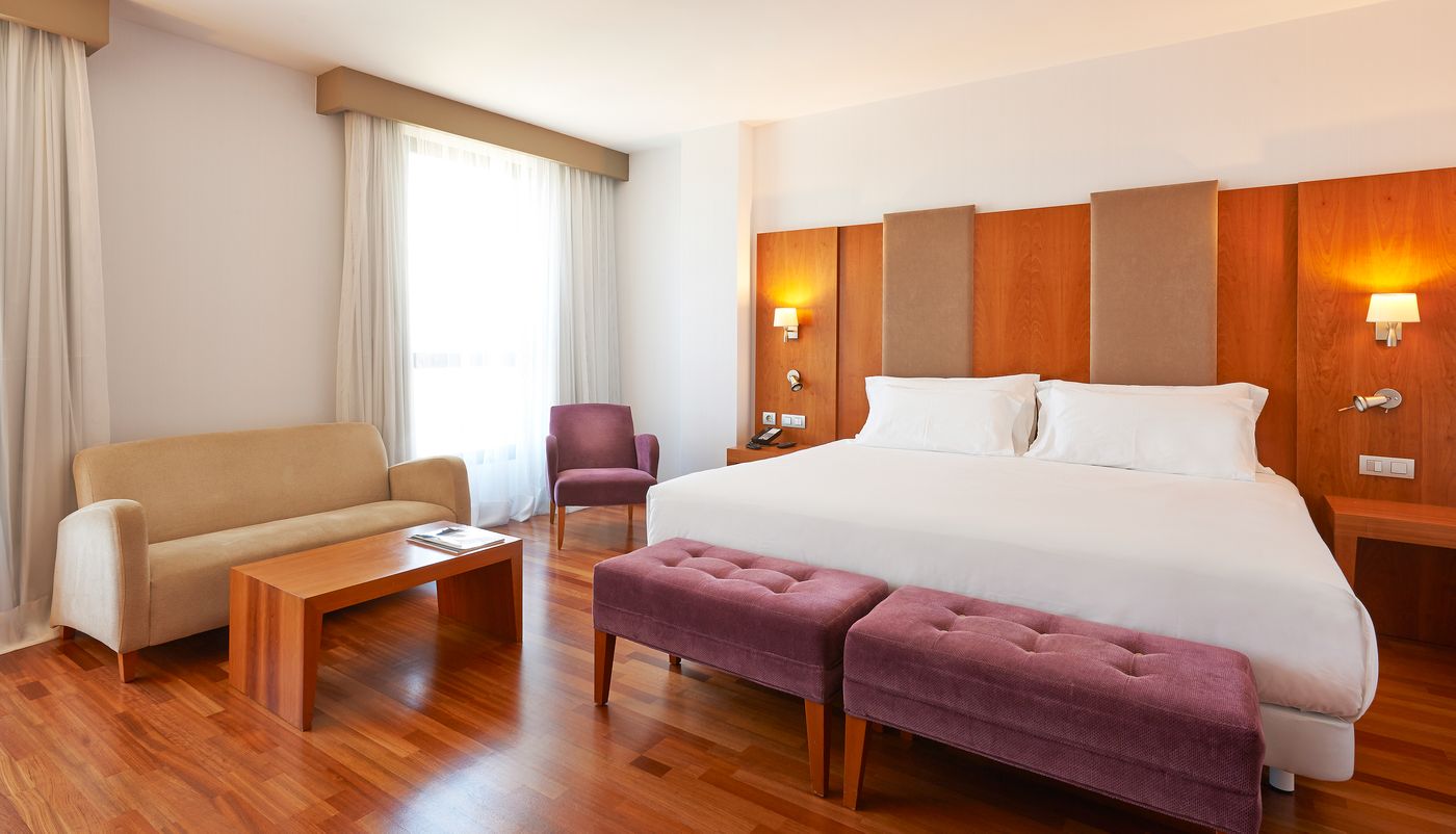 NH-Ciudad-de-Almeria-Room-4