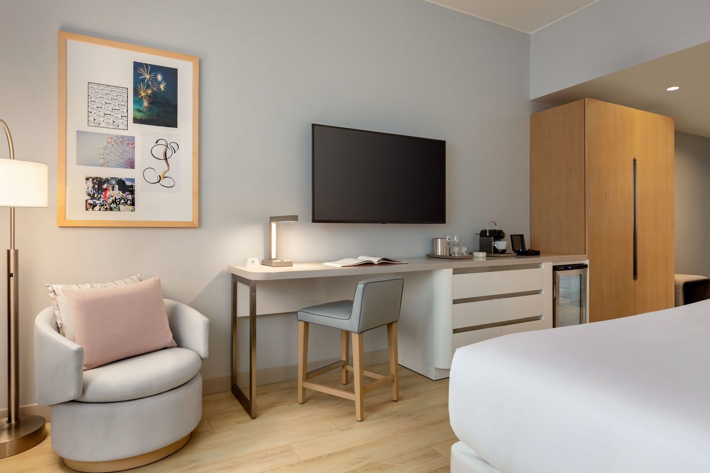 The-Viv-Hotel--Anaheim--a-Tribute-Portfolio-Hotel-Room-8