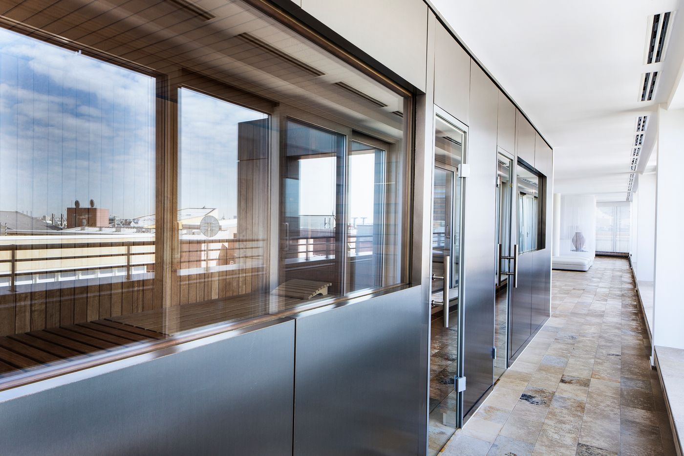 The-Mandala-Hotel-Sports-and-Entertainment-4