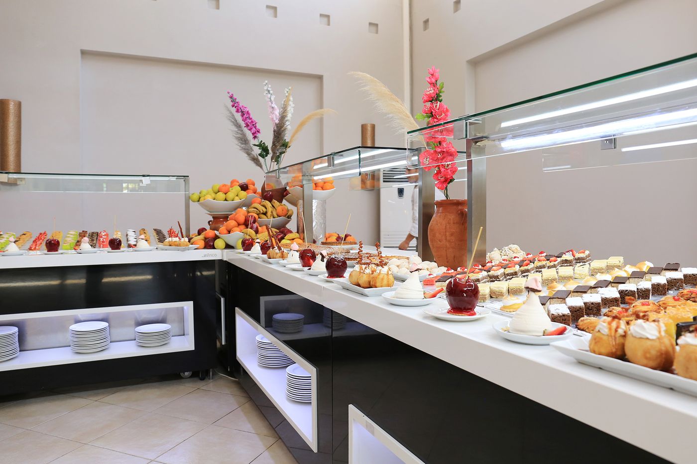 Aqua-Mirage-Club---Aqua-Parc---All-Inclusive-Restaurant-47