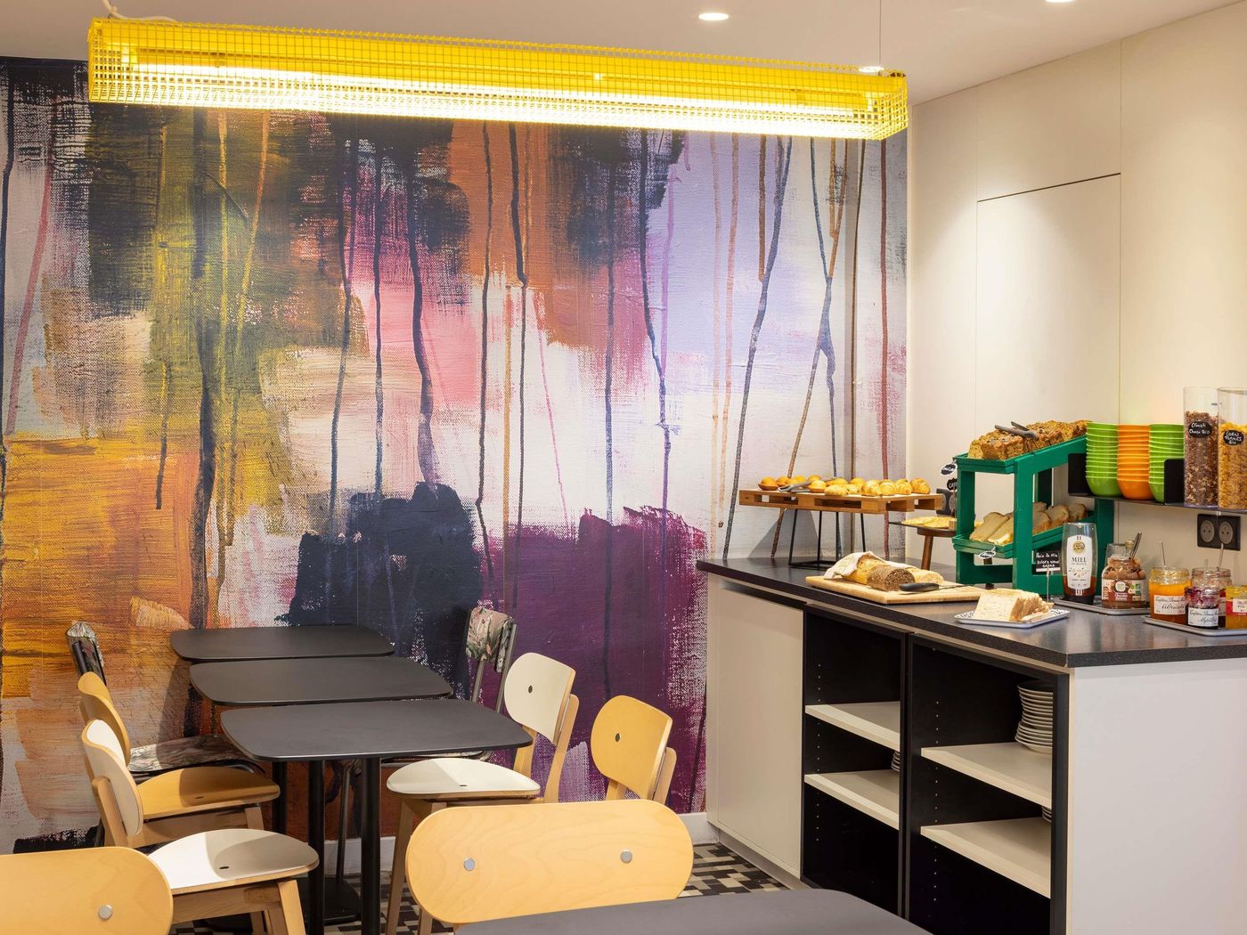 ibis-Styles-Paris-Gare-Saint-Lazare-Restaurant-21