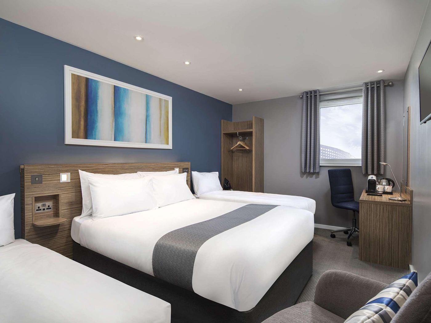 Travelodge Liverpool Central Exchange Street-United Kingdom-Liverpool-Room-2