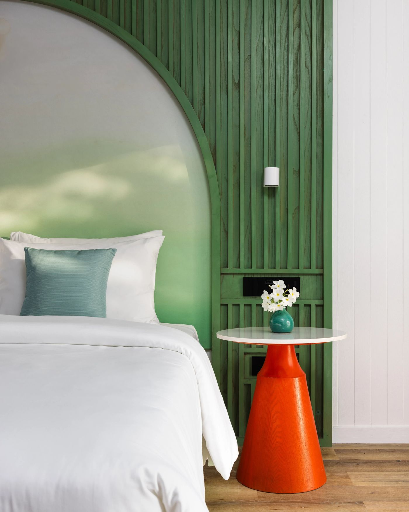 Villa Park, Sun Island