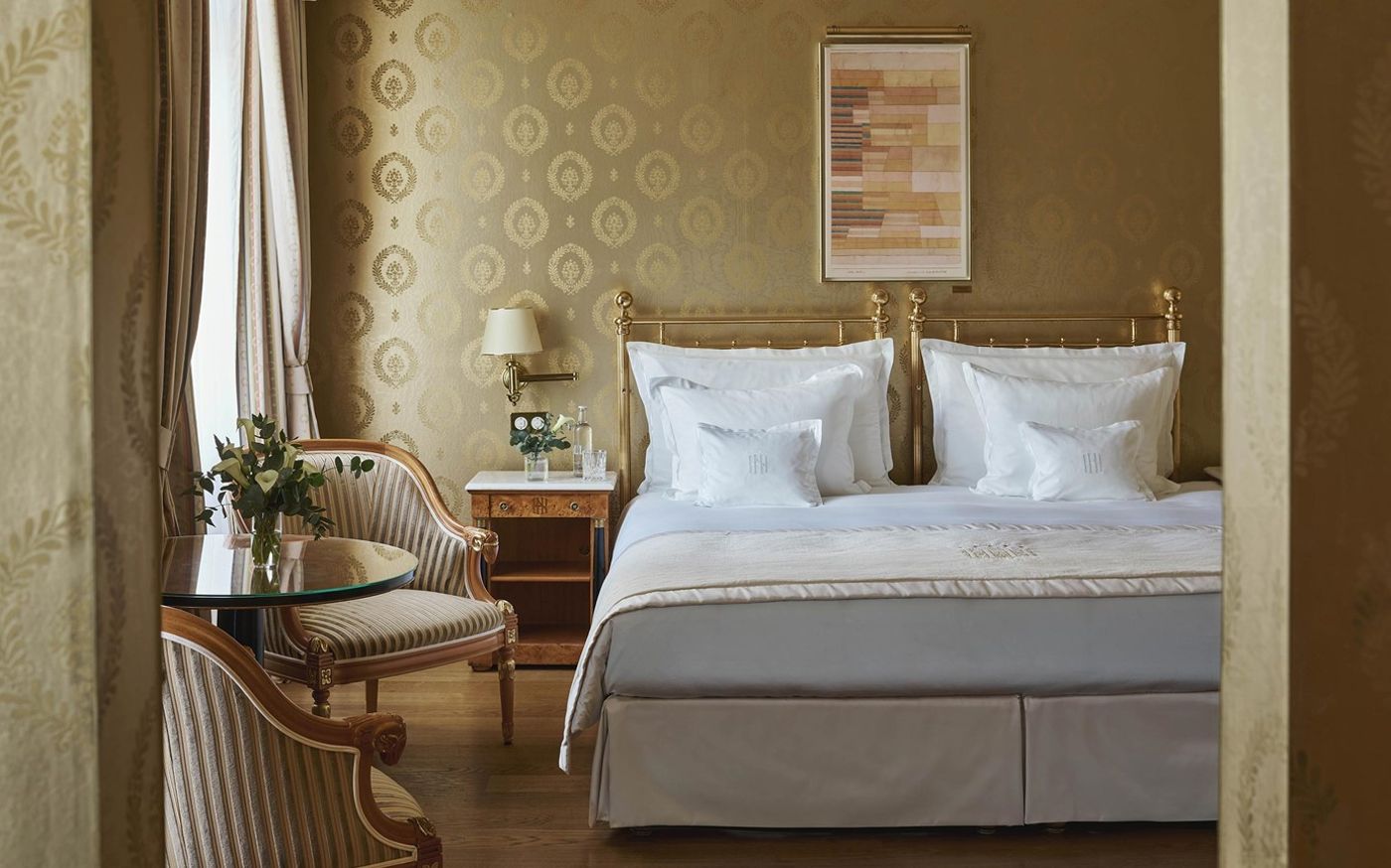 Grand National Lake-Switzerland-LUCERNE-Room-4