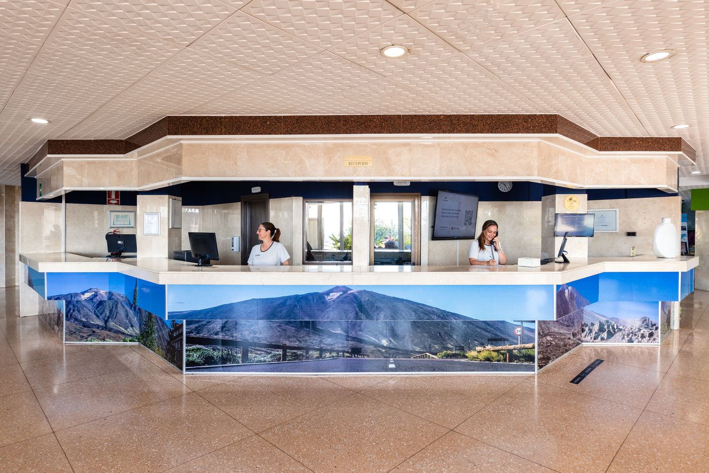 Catalonia-Punta-del-Rey-Lobby-51