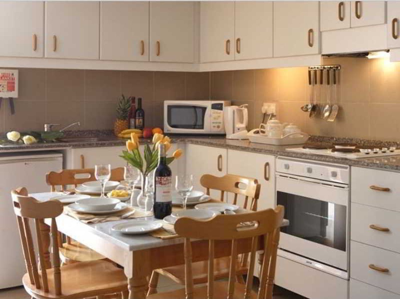 Club-Salina-Warhf-General-view-33