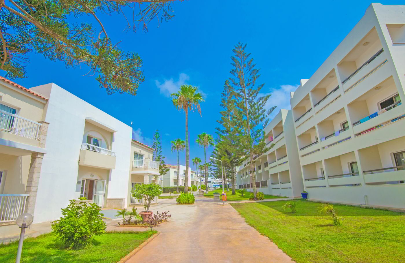 New Famagusta Hotel & Suites